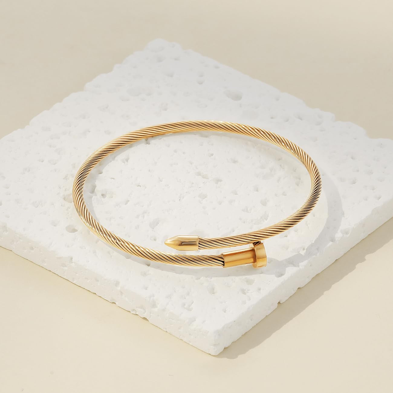 18K Gold Plated Bangle Bracelets for Women, Stackable Love Bangle Bracelet Set, Stainless Steel Non Tarnish Bracelet Set, Adjustable Bracelets Jewelry Christmas Valentine Birthday Gifts, Gold