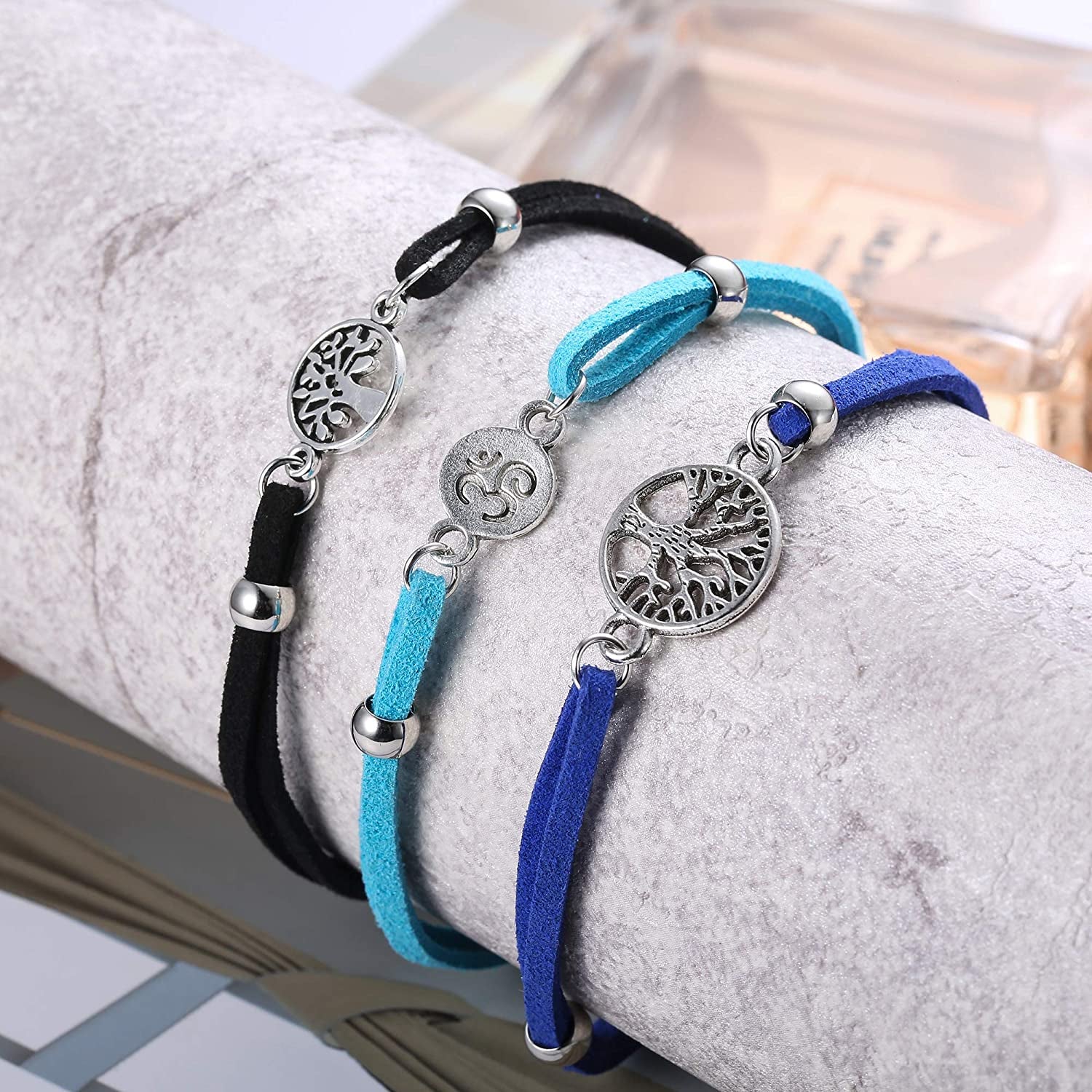 LOYALLOOK 18Pcs Anklet Bracelets for Womens Ankle Chain Turtle Wave Anklet Beach Ankle Bracelets Foot Jewelry for Women Apparel & Accessories > Jewelry > Anklets LOYALLOOK