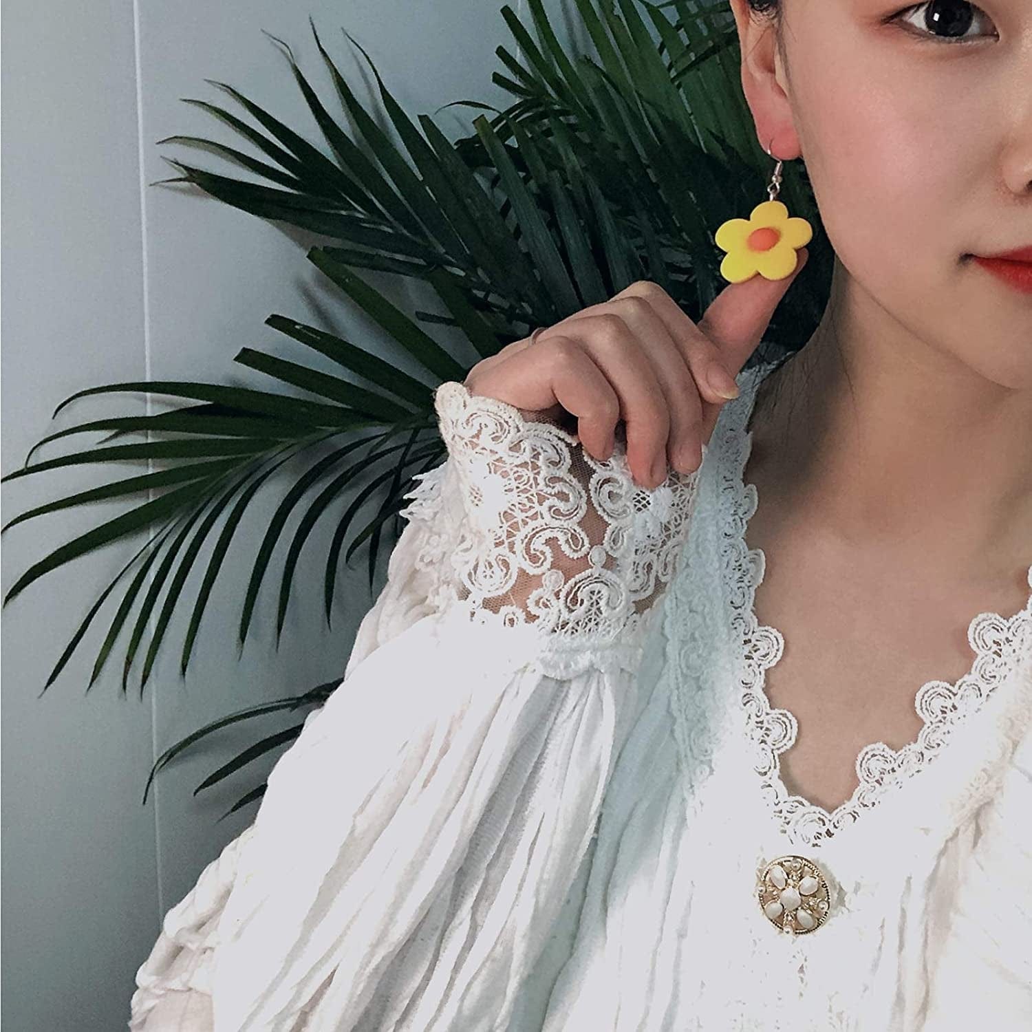 1-12 Pairs Funny Earrings Rubber Duck Gummy Bear Goldfish Water Bottle Strawberry Mushroom Boba Tea Butterfly Cloud Flowers Dinosaur Egg Earrings