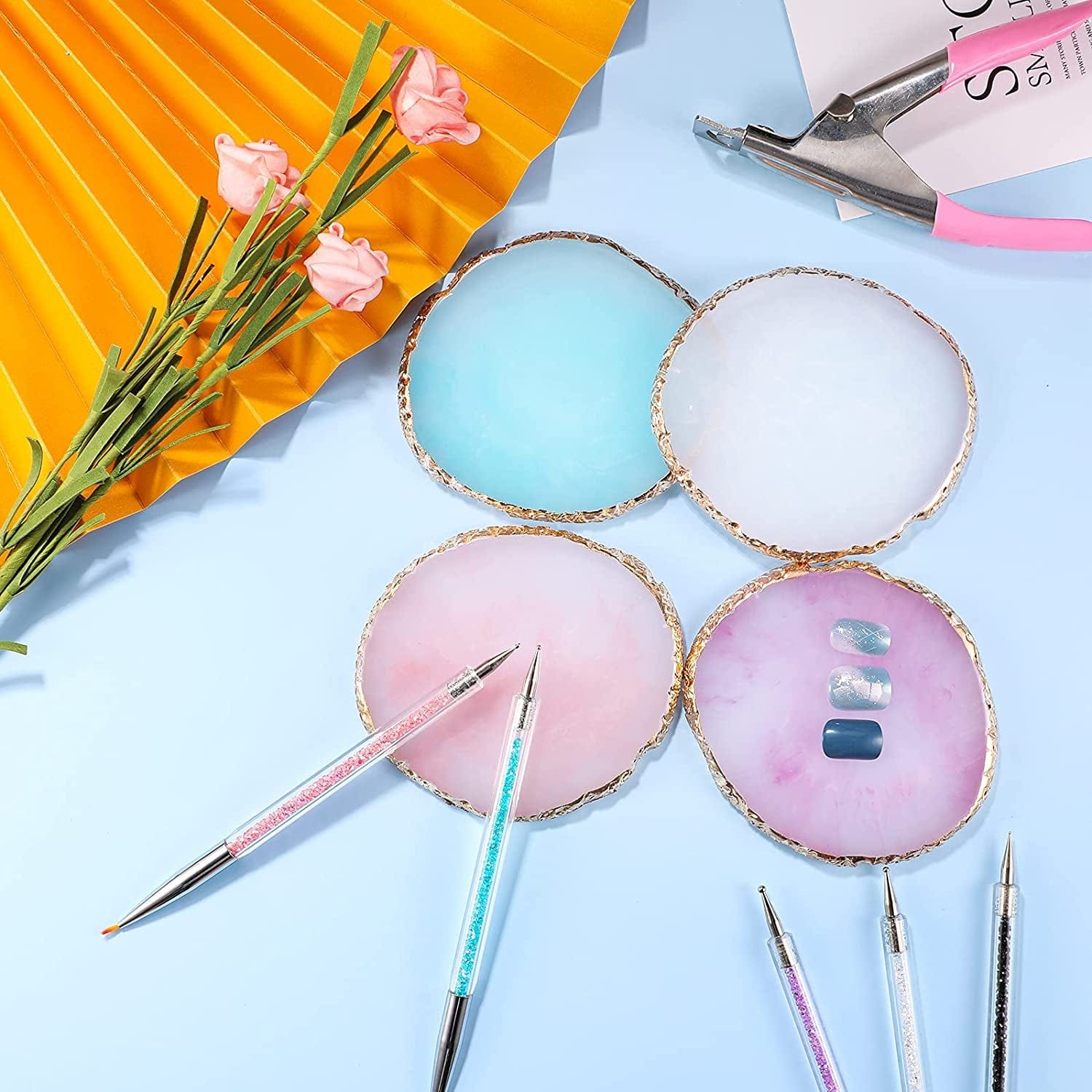 10 Pieces Resin Nail Palettes Nail Art Palette Polish Color Mixing Plate Golden Edge Makeup Display Board Nail Holder Display Cosmetic Mixing Tools (Round Shape) Health & Beauty > Personal Care > Cosmetics > Cosmetic Tools > Nail Tools Maitys