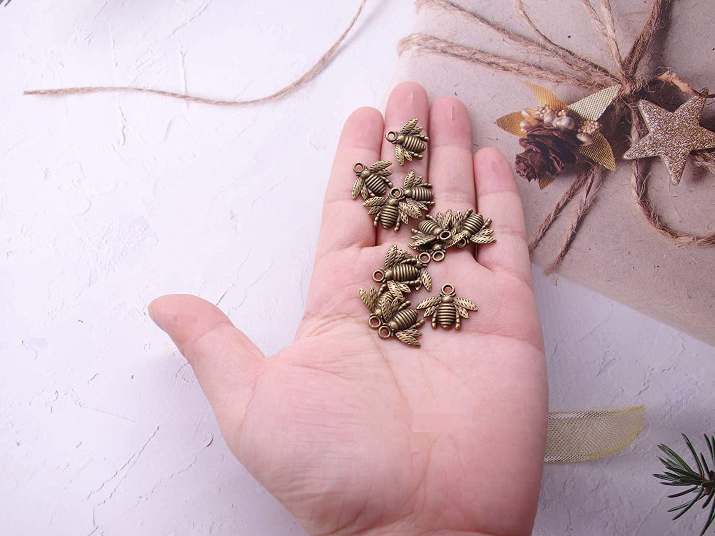 100 Pcs Alloy Bee Charms Honeybee Pendant for DIY Craft Necklace Bracelet Jewelry Making(Antique Bronze) Antique Bronze