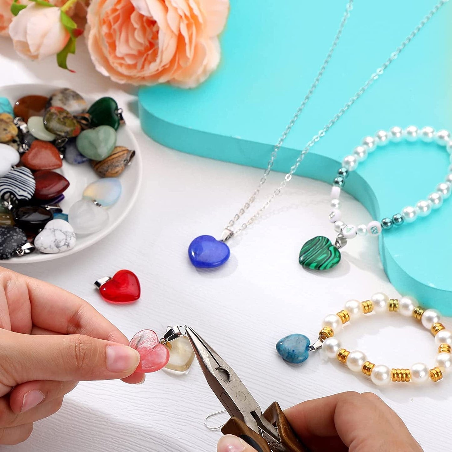 100 Pcs Natural Crystal Charms Bulk Assorted Stone Pendant Gemstone Pendants Charms Crystal Pocket Carved Quartz Chakra Reiki Beads Decor for Jewelry Making DIY Necklace Bracelet