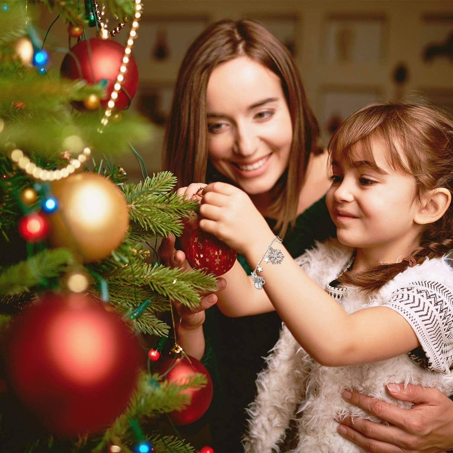 100 Pieces Christmas Charms Antique Silver Pendants Christmas Jewelry Pendant Accessory for DIY Necklace Bracelet