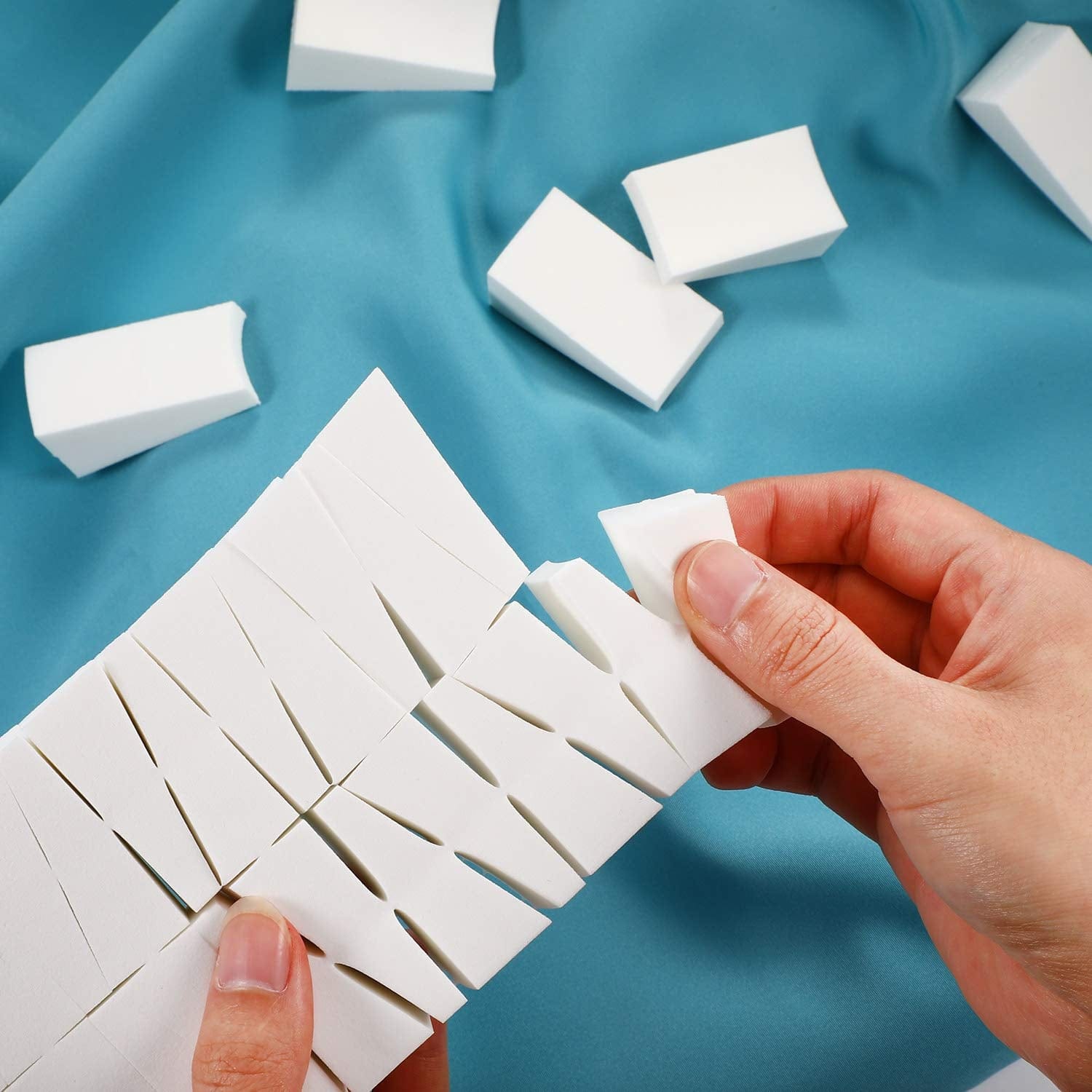 100 Pieces Cosmetic Sponges Latex Makeup Foam Wedges Foundation Beauty Tools (White) Health & Beauty > Personal Care > Cosmetics > Cosmetic Tools > Makeup Tools TecUnite