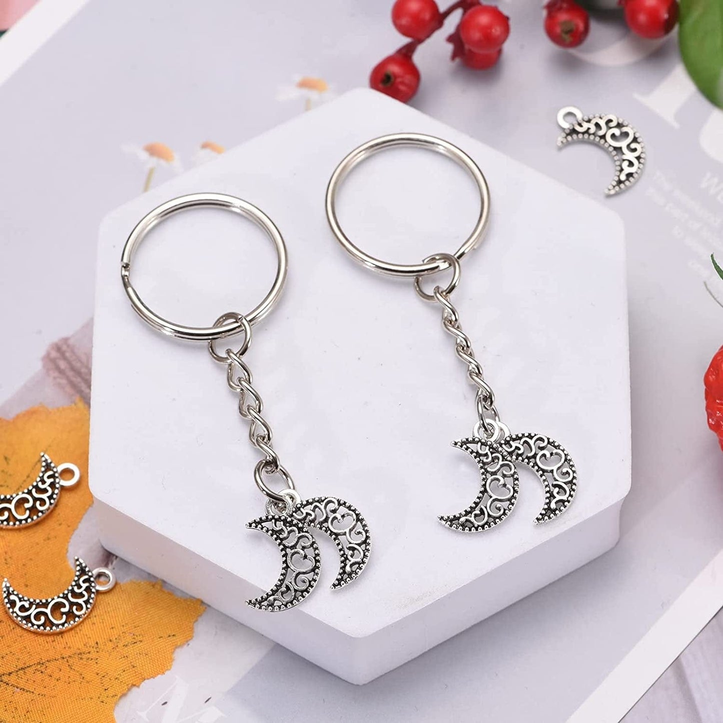 100Pcs Antique Silver Plated Hollow Out Moon Charms Pendant DIY Bracelets Necklace Jewelry Making Craft Wholesale 17Mmx11Mm(A284)