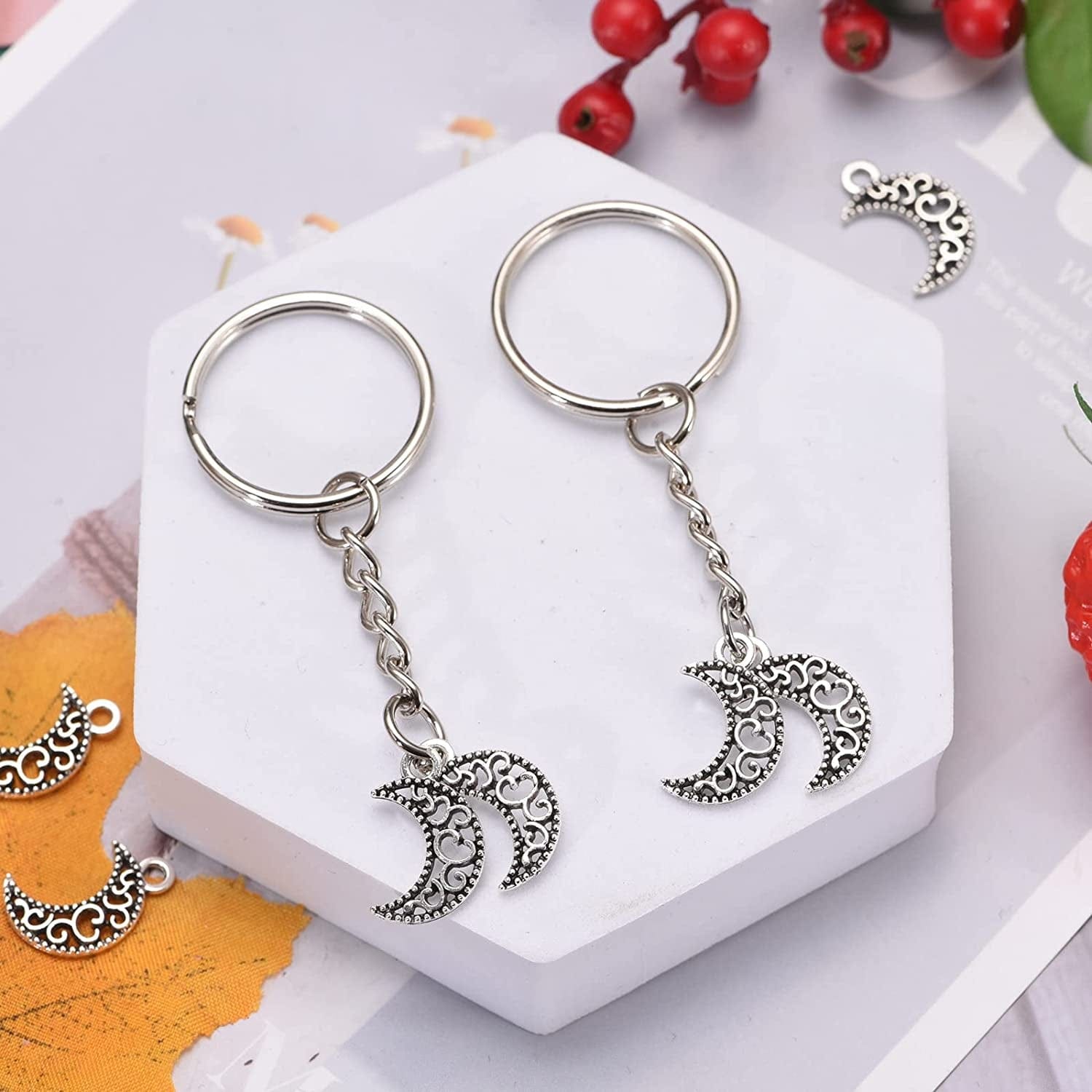 100Pcs Antique Silver Plated Hollow Out Moon Charms Pendant DIY Bracelets Necklace Jewelry Making Craft Wholesale 17Mmx11Mm(A284)