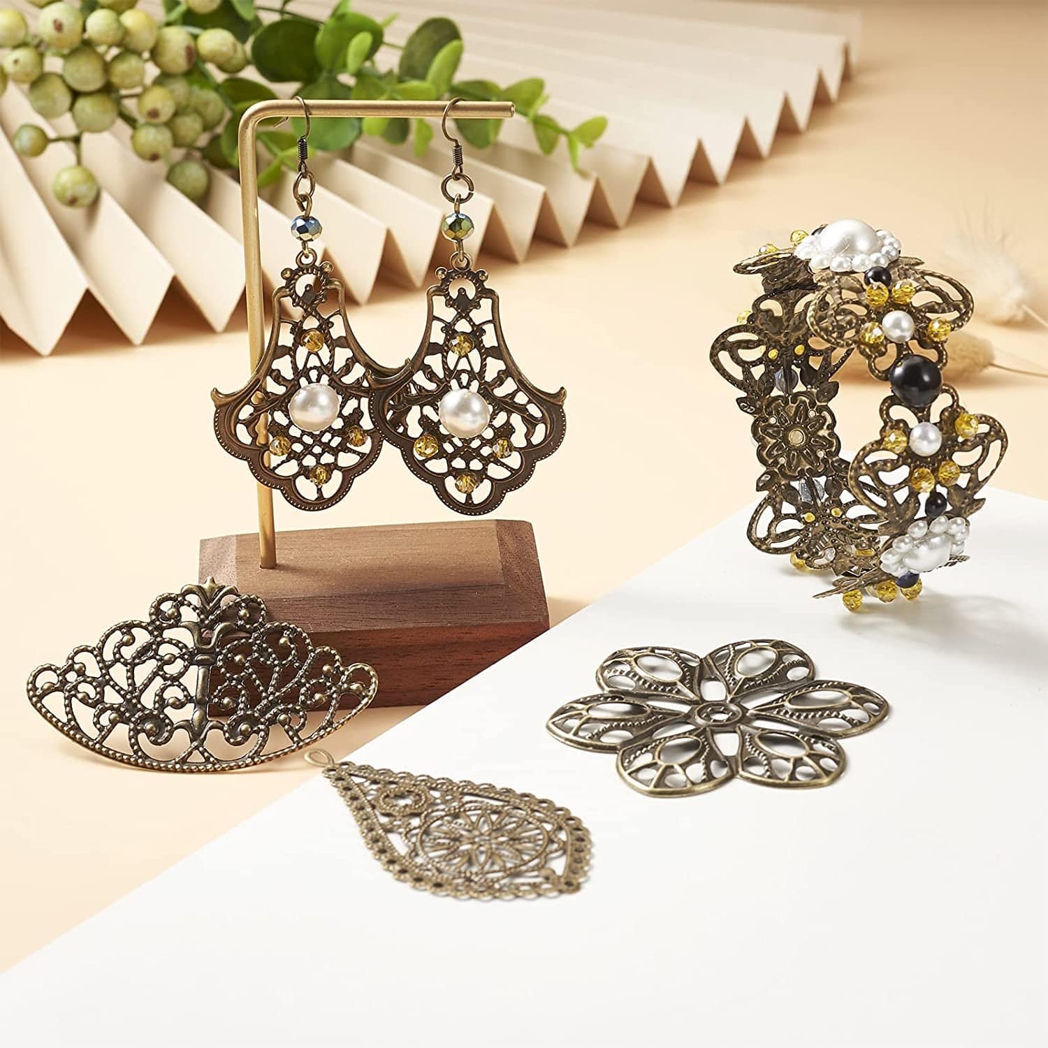 120Pcs/Box Antique Bronze Iron Filigree Connector Charm Pendants Tibetan Metal Filigree Findings for DIY Hairpin Necklace Jewelry Making Antique Bronze