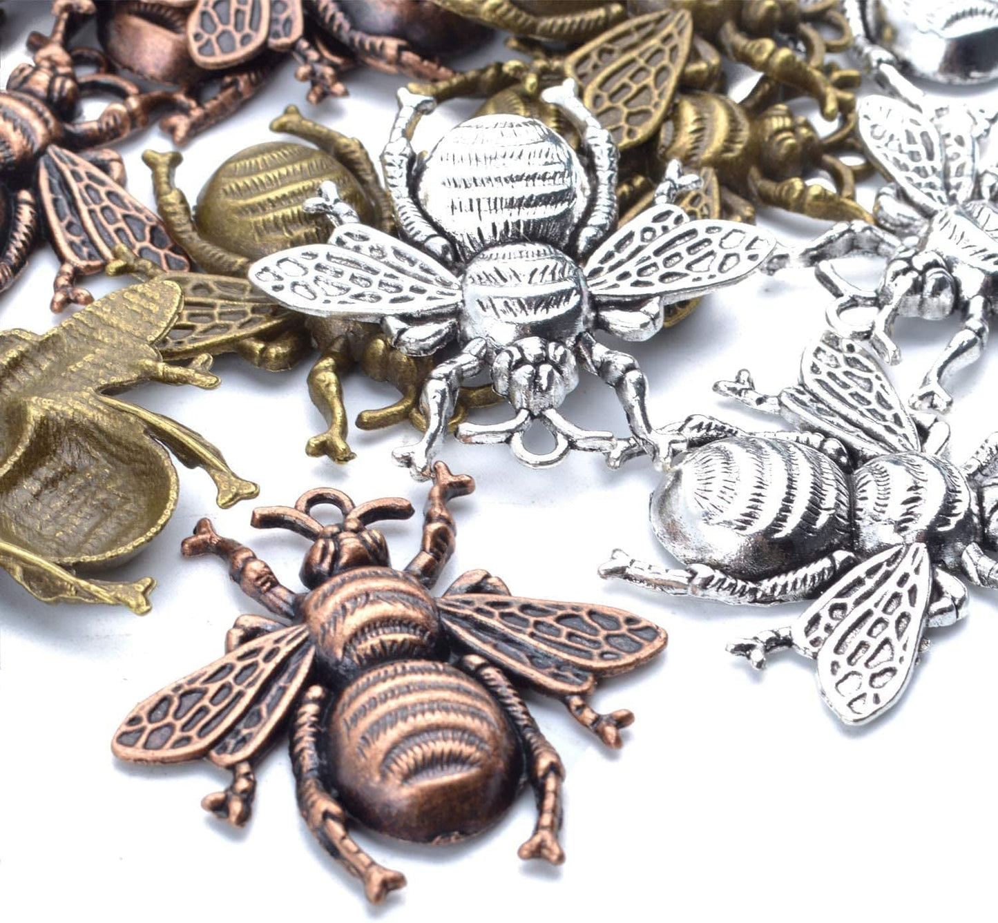 15 Pieces Bee Pendants, Honeybee Charms Fly Insect Charm Metal Jewelry Findings for Jewelry Making DIY, Antique Silver, Antique Bronze and Antique Gold Color