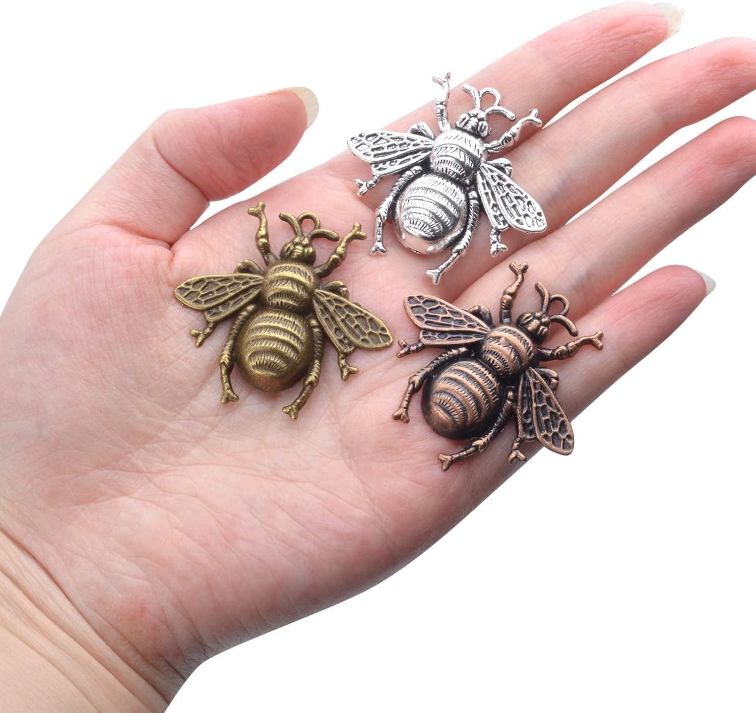 15 Pieces Bee Pendants, Honeybee Charms Fly Insect Charm Metal Jewelry Findings for Jewelry Making DIY, Antique Silver, Antique Bronze and Antique Gold Color