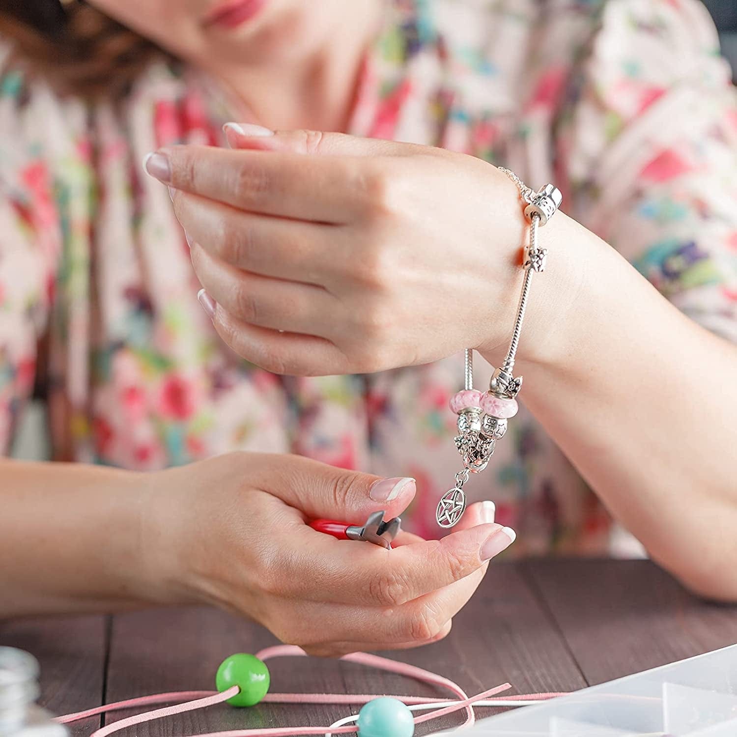 150 Pieces Pentacle Star Charms Pendant Pentacle Star Protection Lucky Pentagram Charms Jewelry Making Accessory for Necklace Bracelet Earring Keychain, Antique Silver Bronze