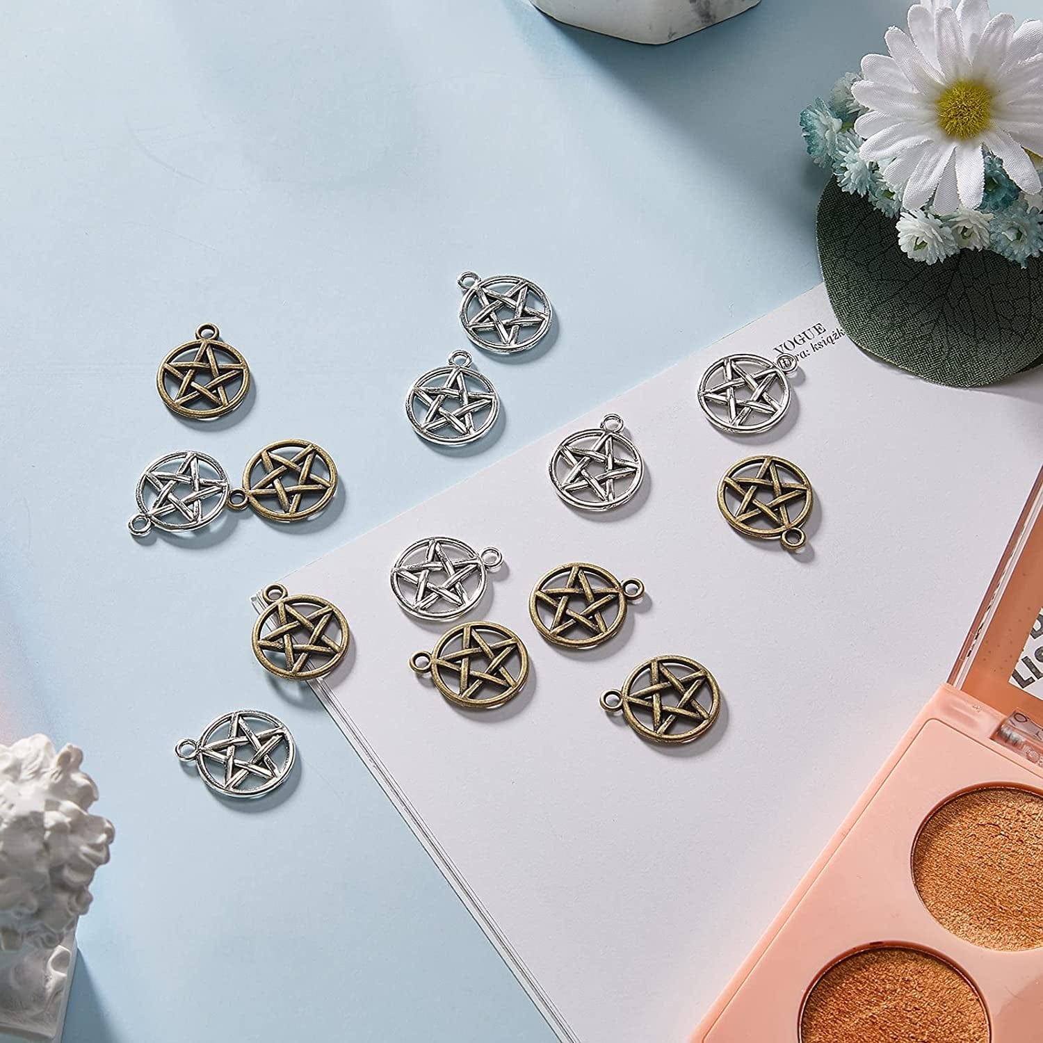 150 Pieces Pentacle Star Charms Pendant Pentacle Star Protection Lucky Pentagram Charms Jewelry Making Accessory for Necklace Bracelet Earring Keychain, Antique Silver Bronze