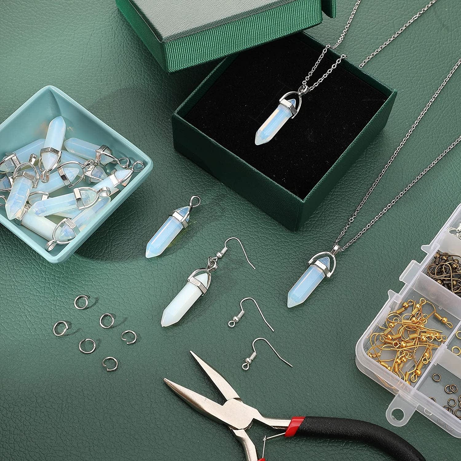 16 Pieces Hexagonal Crystal Pendulum Pendants Crystal Pendants Necklaces Quartz Pendants Stone Natural Charms Healing Stone Necklace Crystal Pendants for Jewelry Making