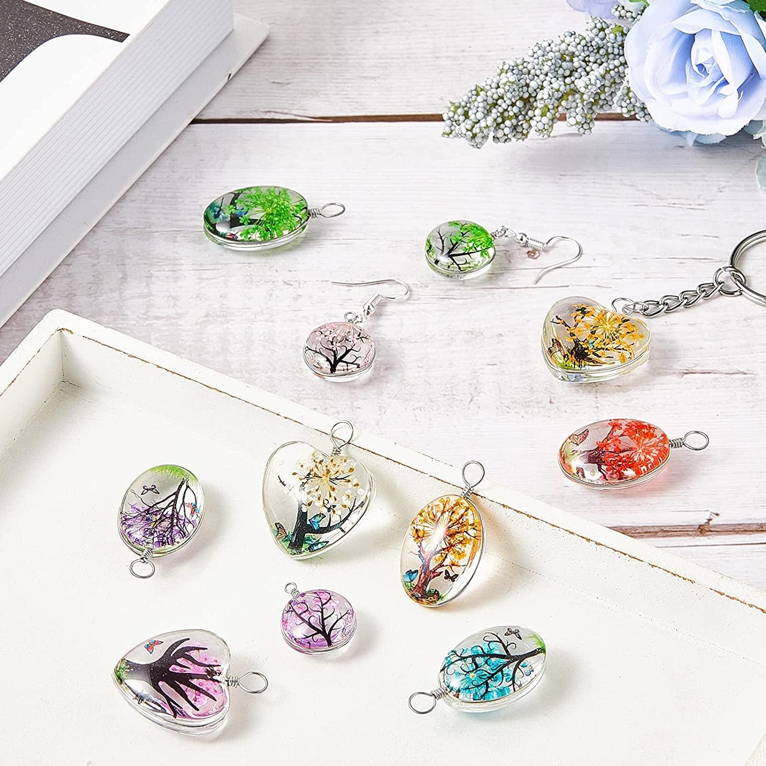 18 Pieces Dried Flower Pendant Dried Flower Tree Charms Mixed Colors Lacework Transparent Resin Charms Plant Charm Pressed Flower Charm Glass Beads Water Drop for DIY Jewelry Pendant Making Supplies
