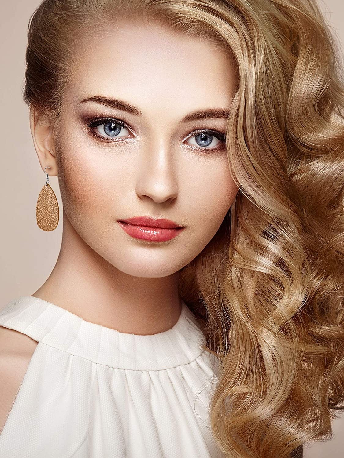 20 Pairs Faux Leather Teardrop Petal Earrings for Ladies Antique Leather Earrings for Women Girls Apparel & Accessories > Jewelry > Earrings Hicarer