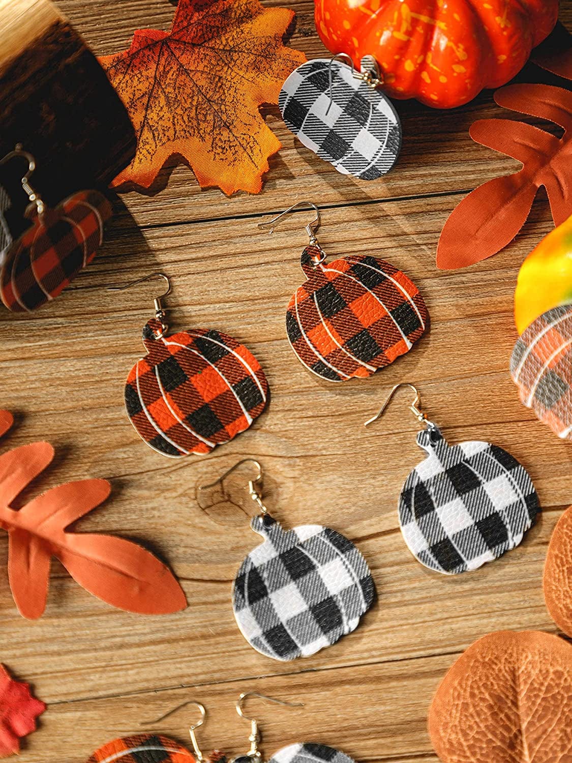 20 Pairs Thanksgiving Dangle Earrings Pumpkin Earrings Buffalo Plaid Drop Earrings Charm Faux Leather Pumpkin Earrings for Women Girls Thanksgiving Day Supplies