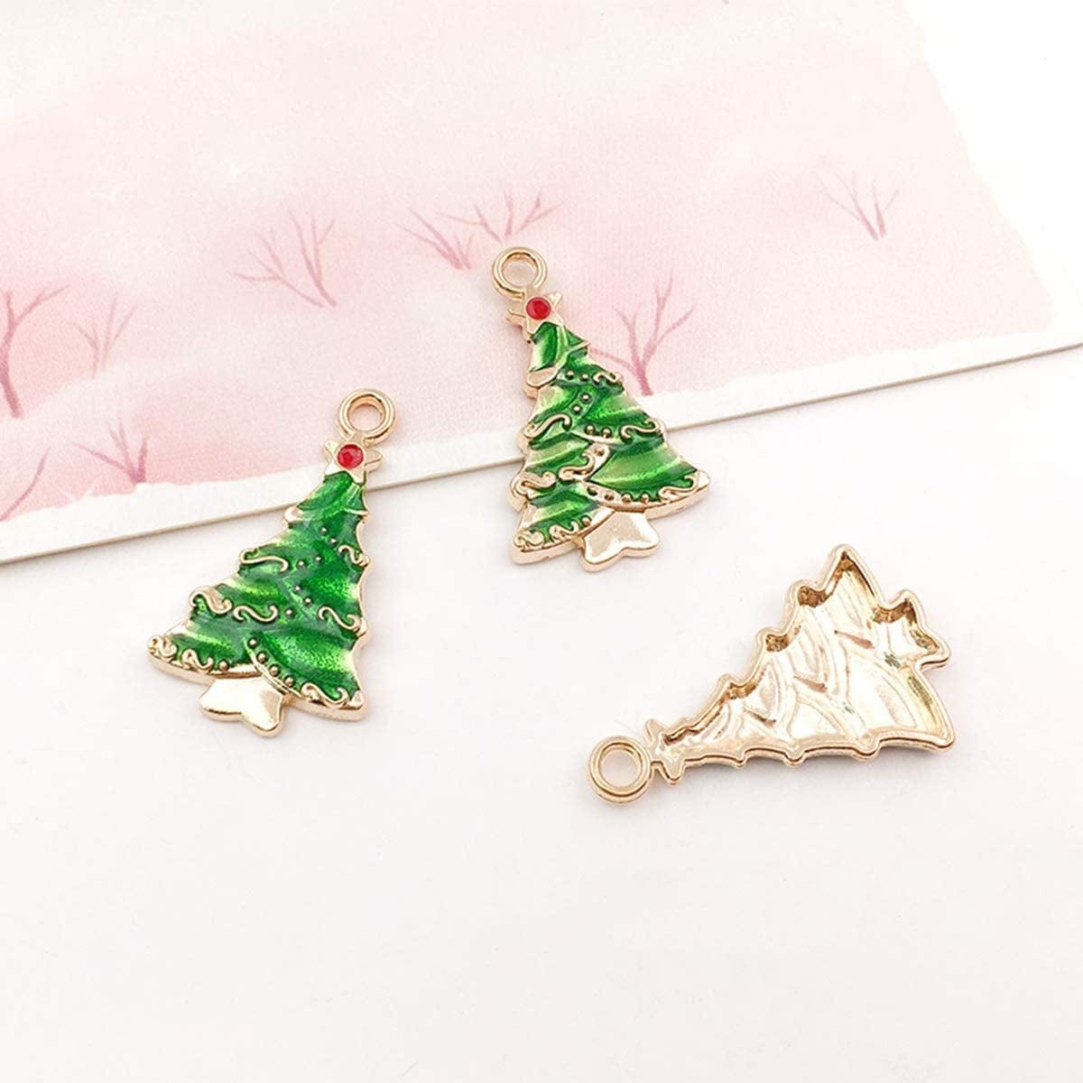 20 Pcs Gold Christmas Tree Snowflake Snowman Angel Enamel Charms Pendant,Dainty Gold Charms Pendants Crafting Accessories for Christmas Theme and Necklace Bracelet Jewelry DIY Making