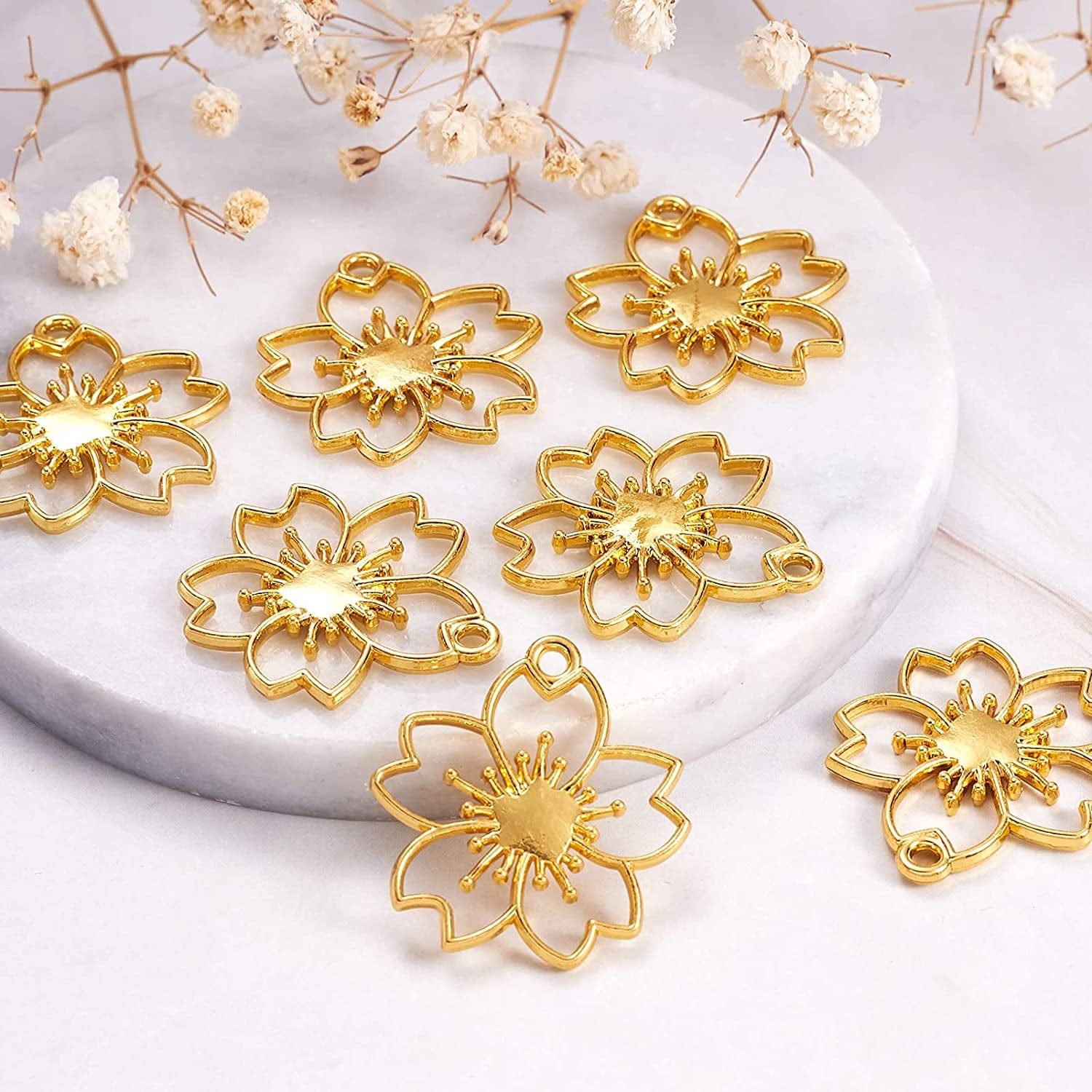 20Pcs Flower Alloy Open Back Bezel Pendants 30X28X2.5Mm Sakura Hollow Frame Pendant Charms for DIY UV Resin Pressed Flower Jewelry Making