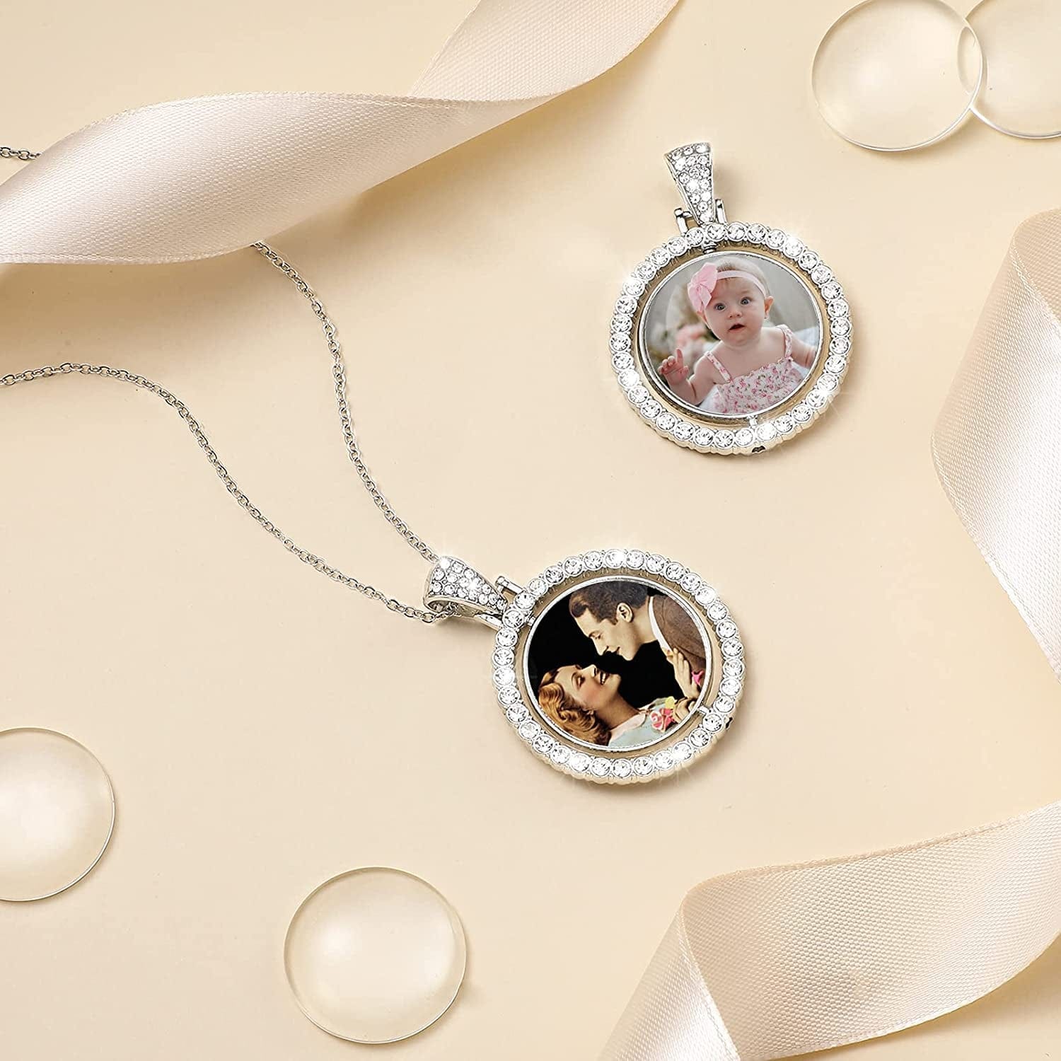 27 Pieces Rhinestone Pendant Trays Set Including 9 Pieces Double-Sided Blank Pendant Trays 1 Inch Bezel Pendant Trays round Pendant Charms with 18 Transparent Glass Cabochons (Silver)