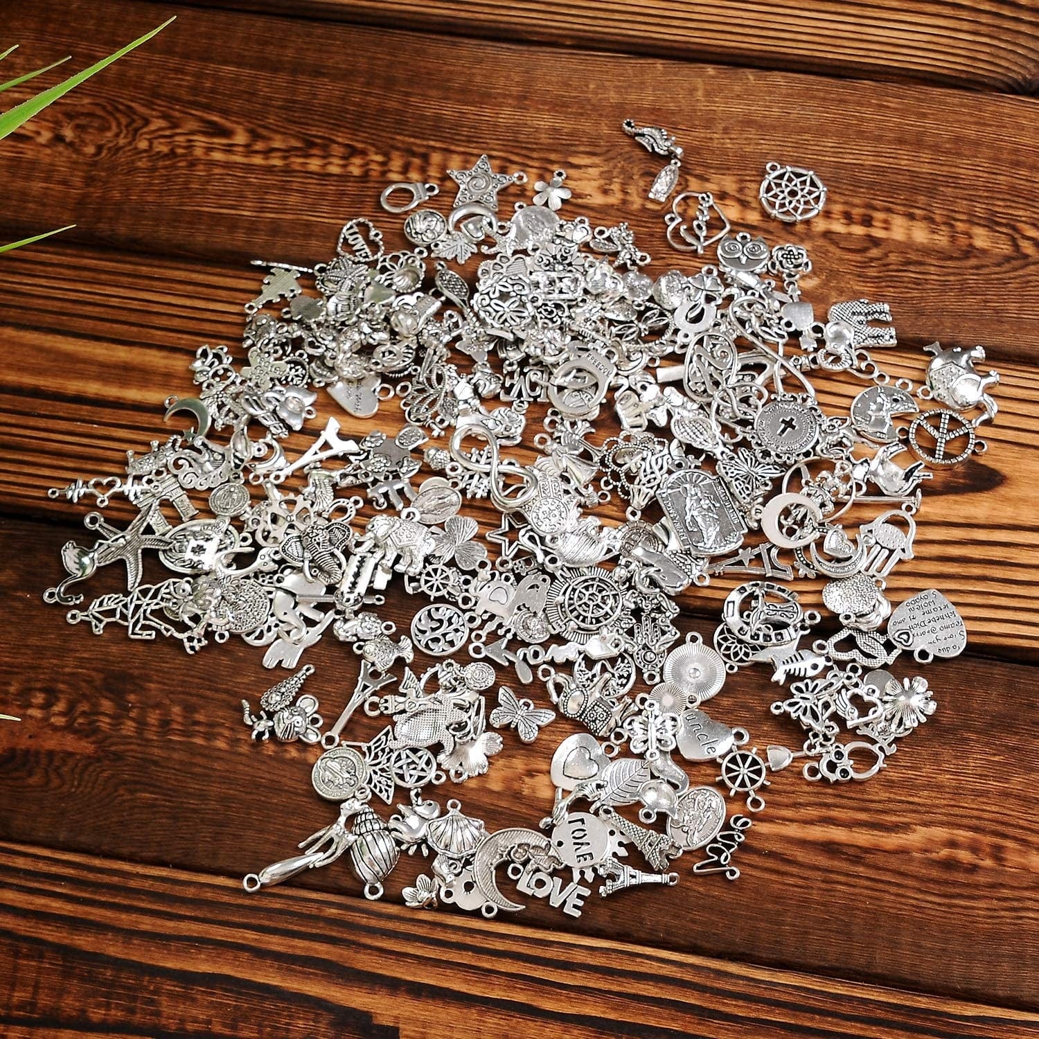 300Pcs Bulk Lots Charms for Jewelry Making Supplies Kit Craft Accessories Bracelet Necklace Pendant Earring Keychain Tibetan Silver Wholesale