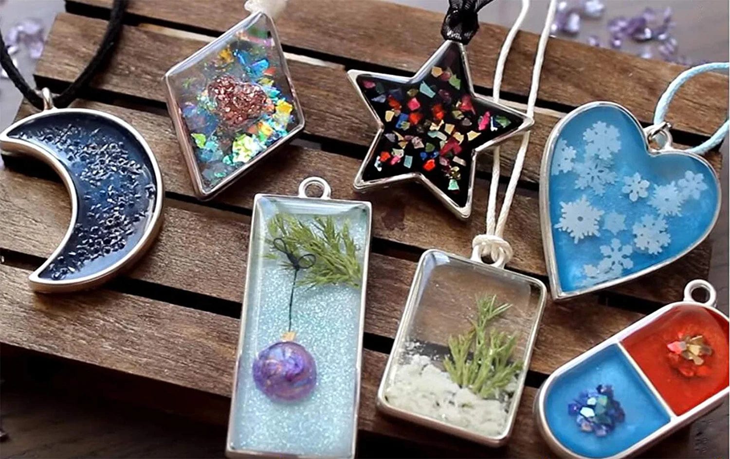 30PCS Bezel Open Back Pendant Blanks Charms Hollow Mold Pendant Assorted Geometric Frame Pendant DIY Crafts for Resin Jewelry Making