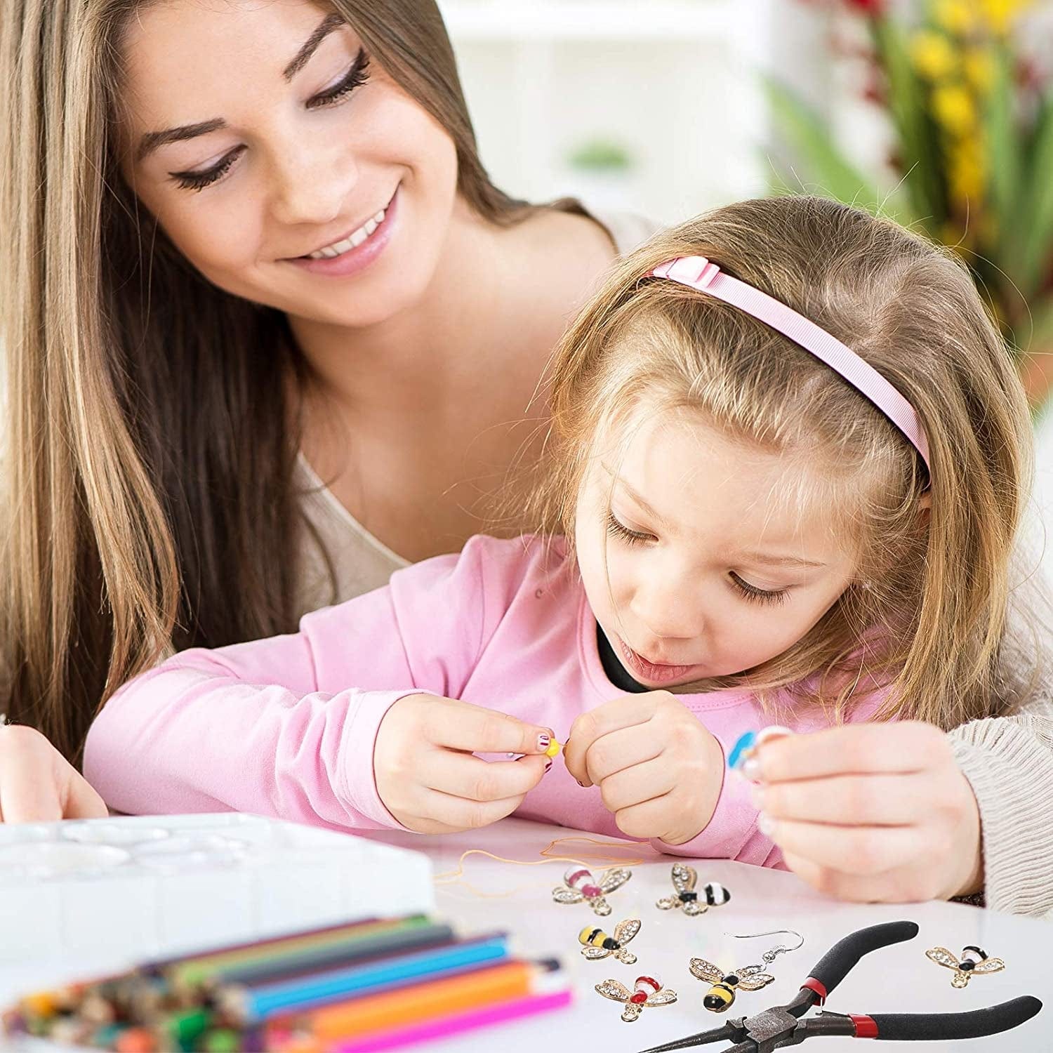 32 Pieces Bee Charm Pendants with Rhinestone, Honeybee Charms Pendants for Jewelry Making, DIY Craft, Earring, Necklace and Bracelet