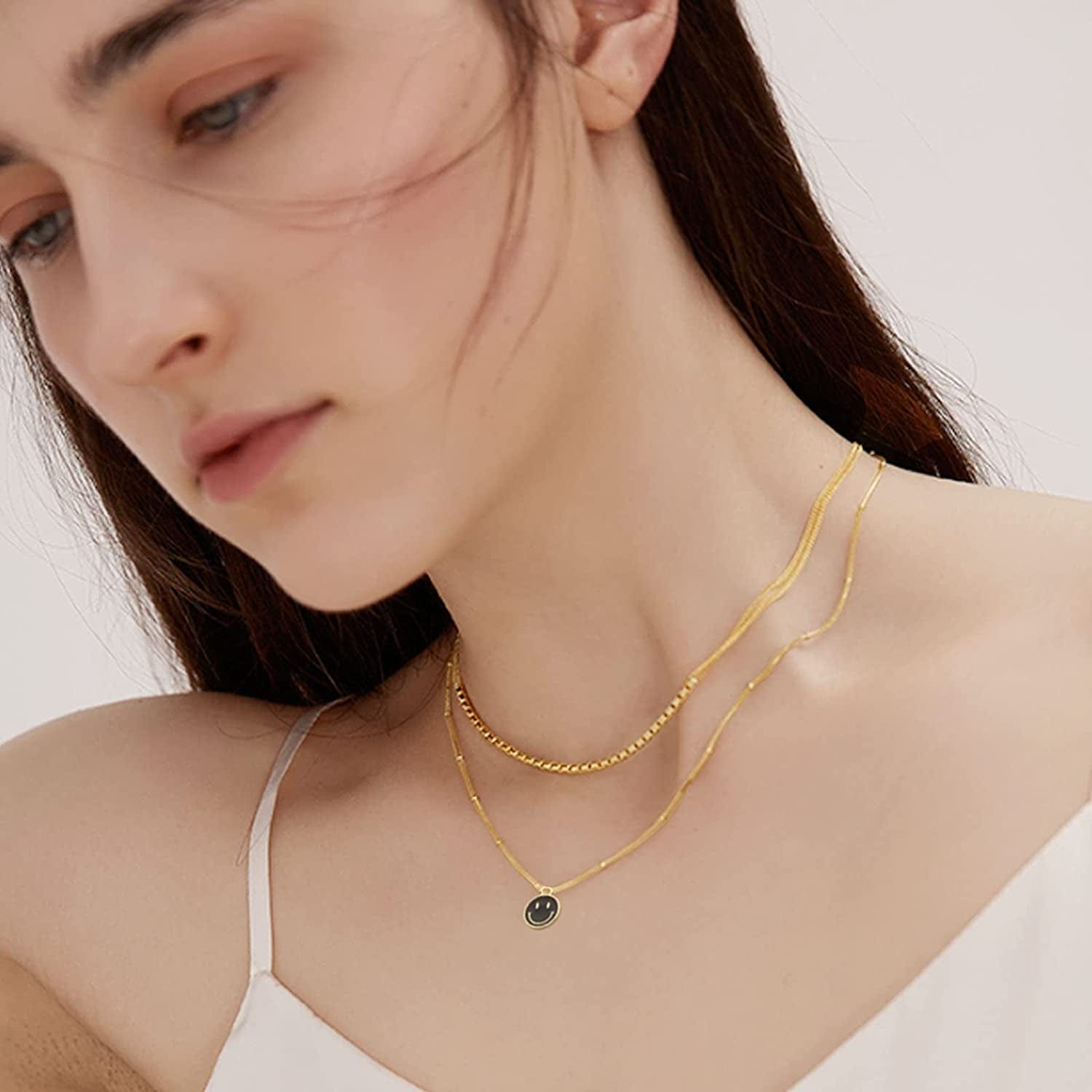 35Pcs Smiley Face Charms for Jewelry Making Colorful Happy Face Pendants Assorted Cute Ting Alloy Charms for DIY Necklace Bracelet Earring Keychain Making Supplies Craft for Women Girls (10Mm)