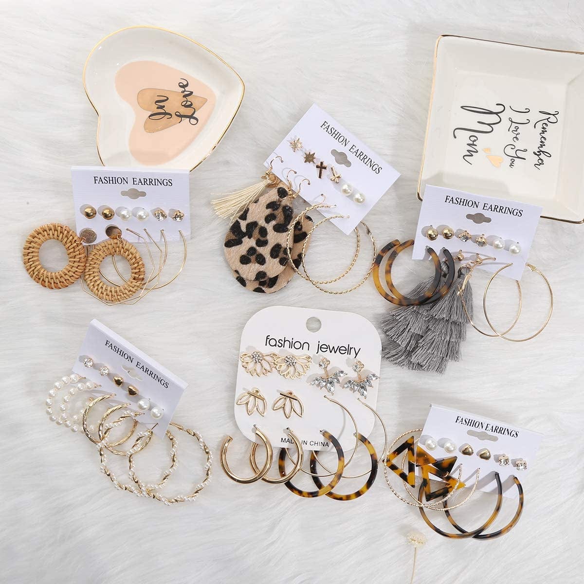 36 Pairs Fashion Earrings for Women, Stylish Teen Girls Tassel Dangle Earring & Pearl Stud Jewelry Set, Leather/Rattan/Gold/Acrylic Hoop Eardrop for Friend Birthday, Valentine, Christmas Gifts