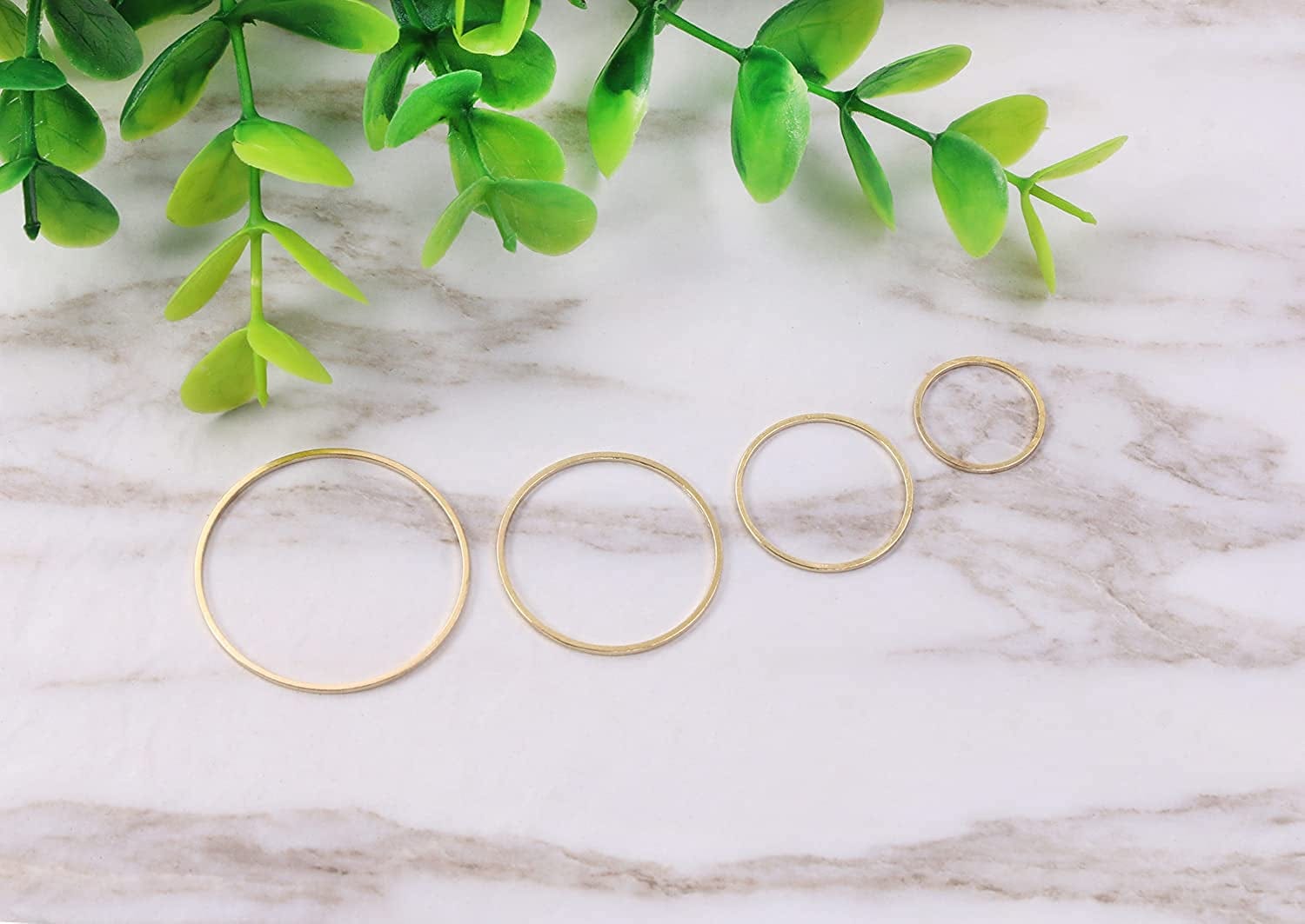 4 Sizes 15Mm 20Mm 25Mm 30Mm Brass Hollow Circle Pendant Charm Links Open Bezel Frames Connectors round Beading Hoop Earrings for Necklace Bracelet Jewelry Making Resin Craft, 48PCS
