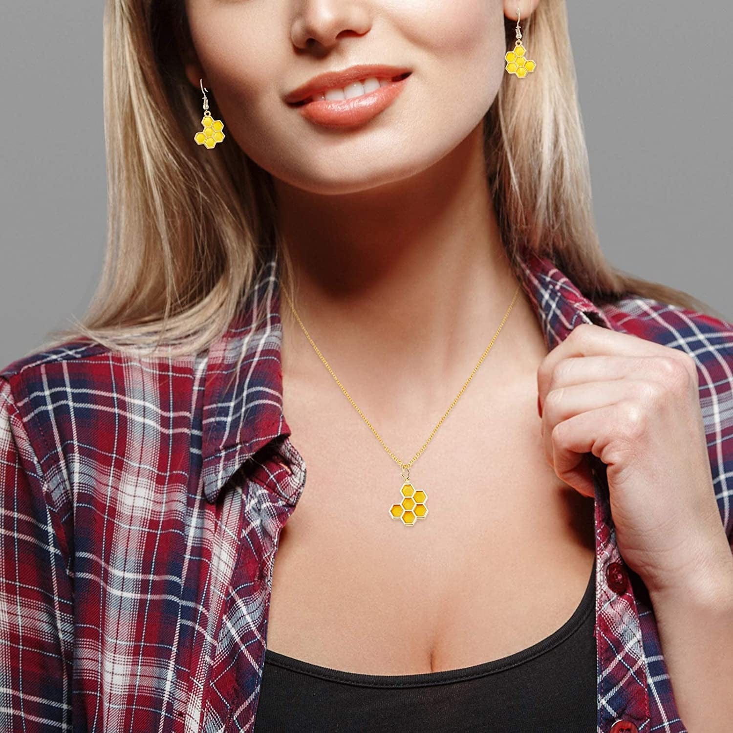 40 Pieces Enamel Honeycomb Charm Pendants Bee Honeycomb Enamel Charms for Necklace Bracelet DIY Crafts Jewelry Making Accessories