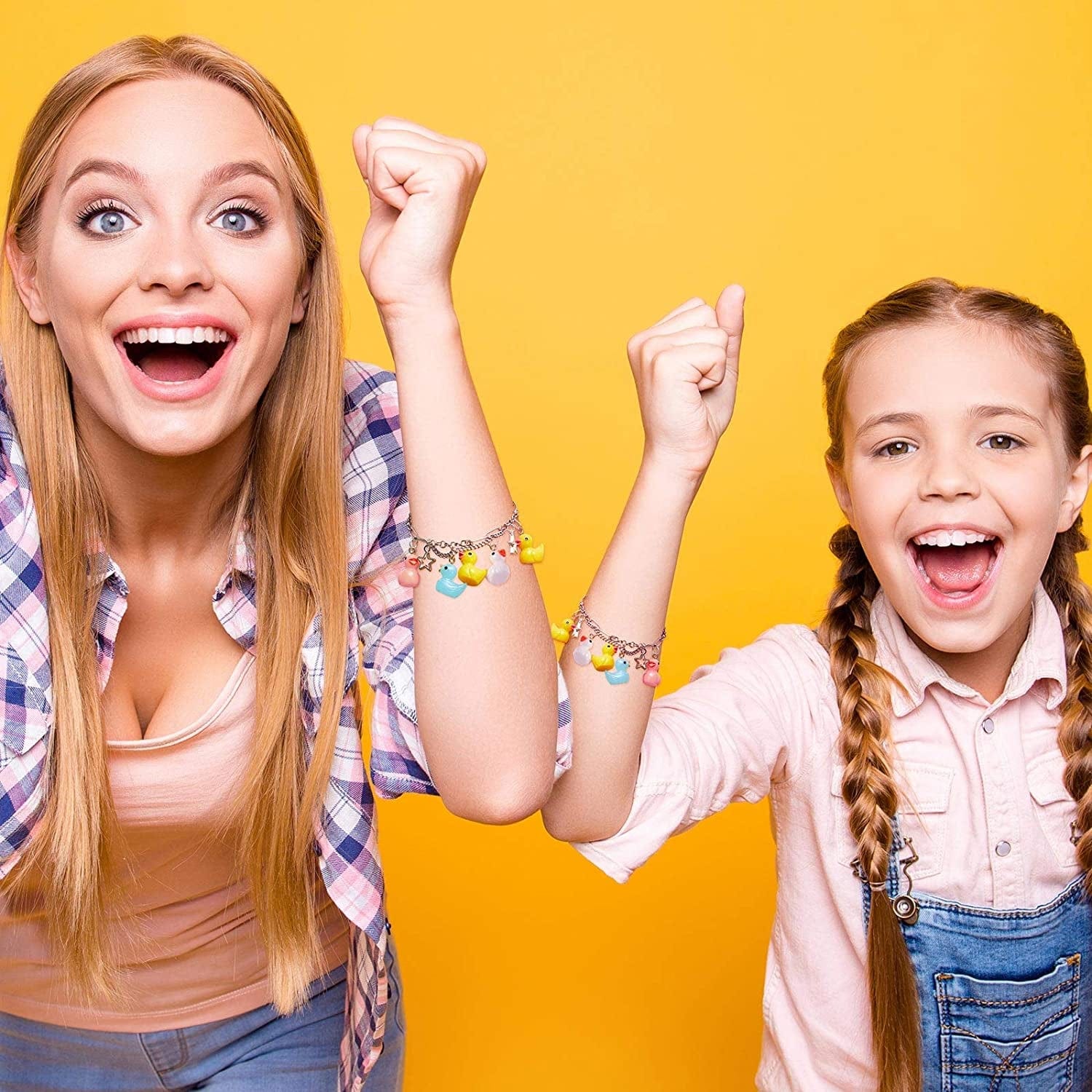 40 Pieces Slime Charms Ducks Mini Resin Ducks Resin Duck Charms Pendants Findings Charm DIY Duck Pendants for Bracelet Necklace Earrings Keychain Crafts (Yellow, Blue, Pink, White)