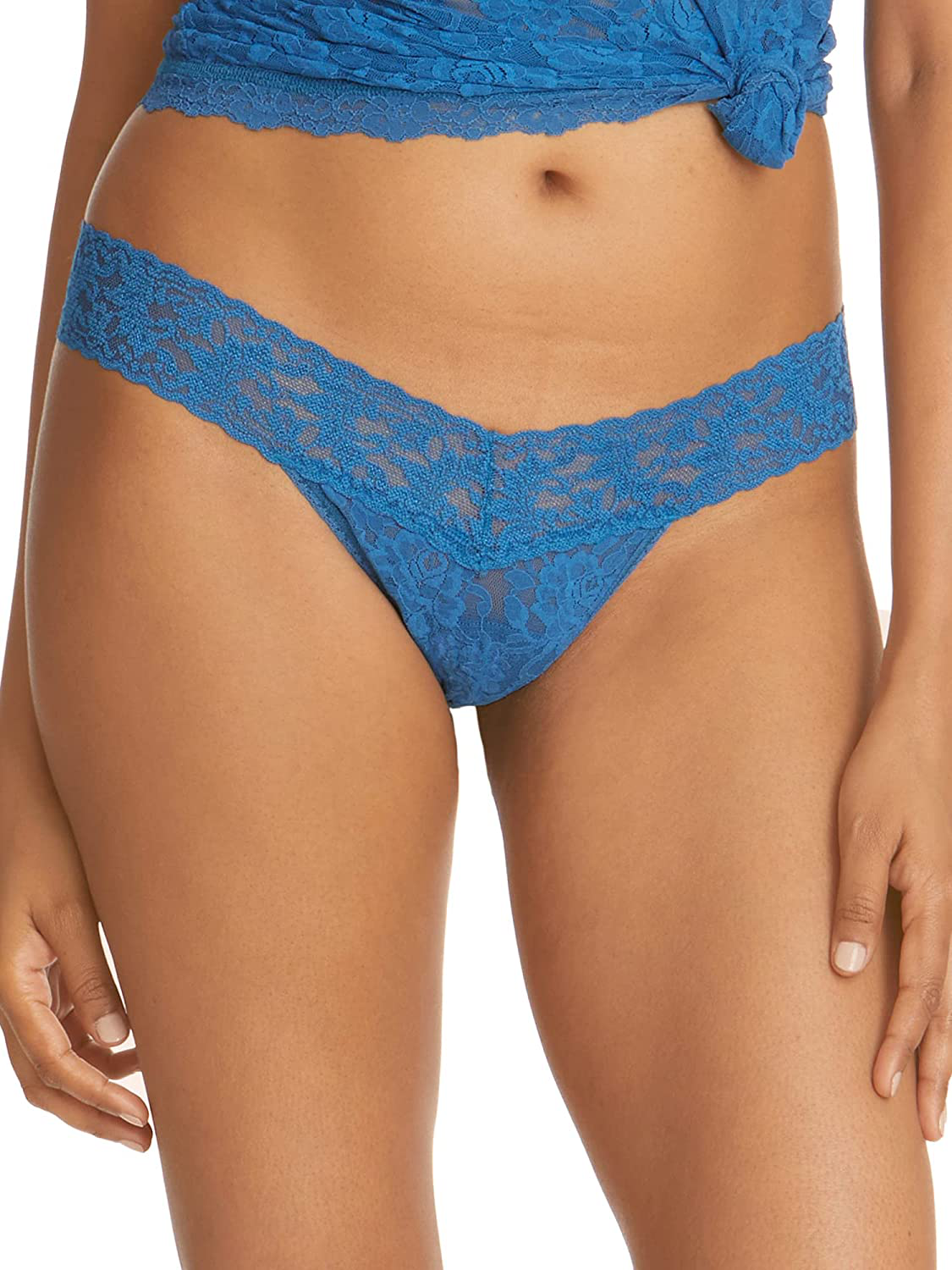 hanky panky, Signature Lace Low Rise Thong, One Size (2-12) Apparel & Accessories > Clothing > Underwear & Socks > Underwear hanky panky Beguilng B One Size