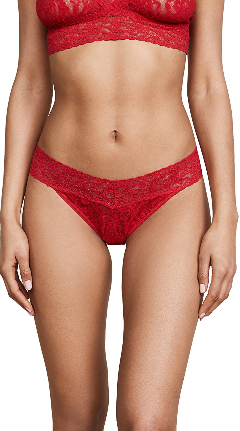 hanky panky, Signature Lace Original Rise Thong, One Size (4-14) Apparel & Accessories > Clothing > Underwear & Socks > Underwear hanky panky Red One Size