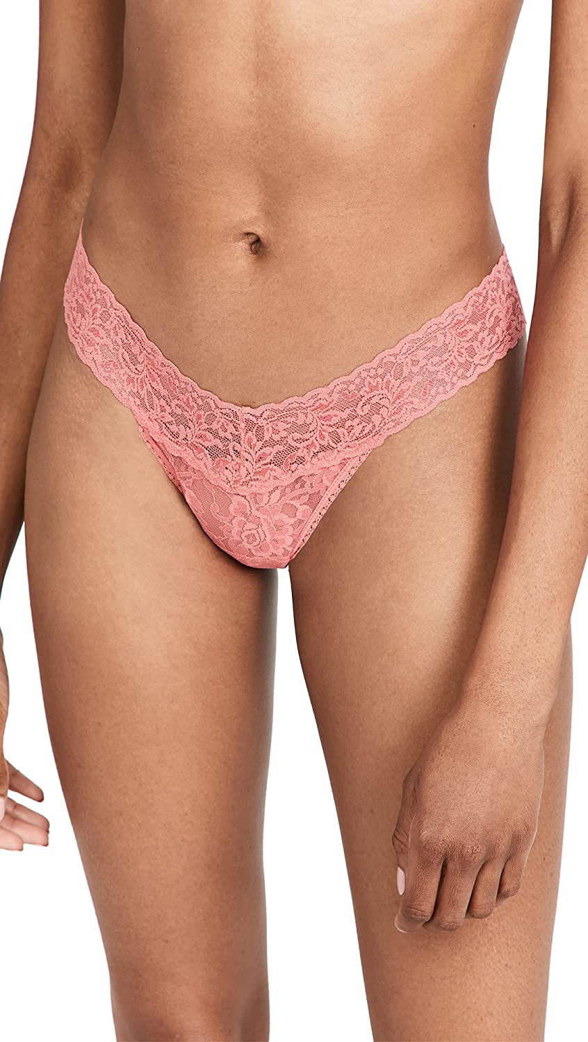 hanky panky, Signature Lace Low Rise Thong, One Size (2-12) Apparel & Accessories > Clothing > Underwear & Socks > Underwear Hanky Panky Women's Intimates Peachy Keen One Size