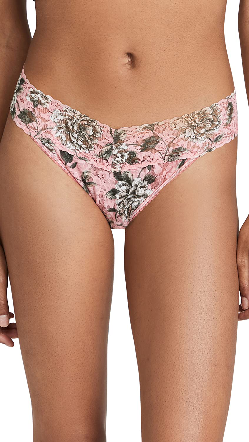 hanky panky, Signature Lace Original Rise Thong, One Size (4-14) Apparel & Accessories > Clothing > Underwear & Socks > Underwear hanky panky Marianne One Size