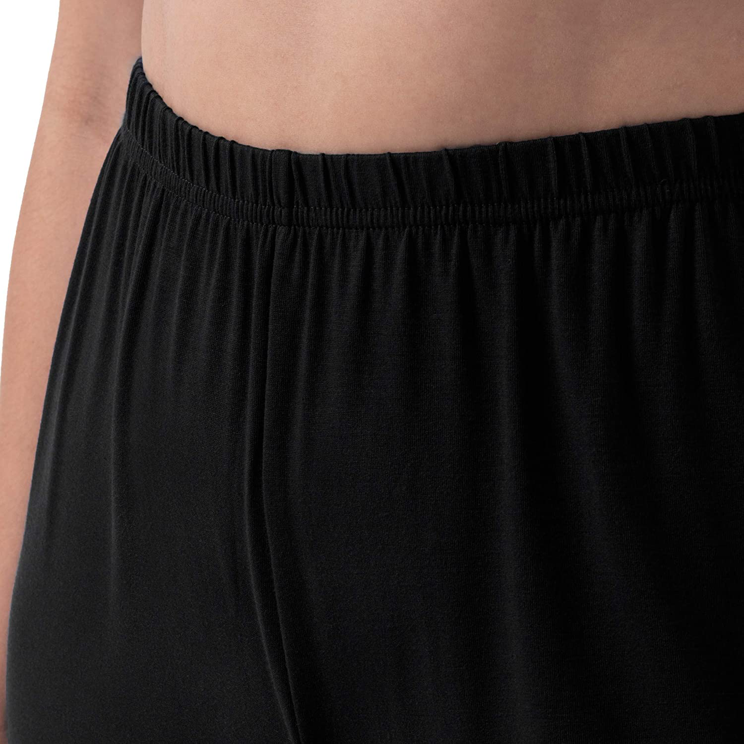 Fruit of the Loom Women's Short Sleeve Tee and Pant 2 Piece Sleep Set Apparel & Accessories > Clothing > Sleepwear & Loungewear > Pajamas Fruit of the Loom