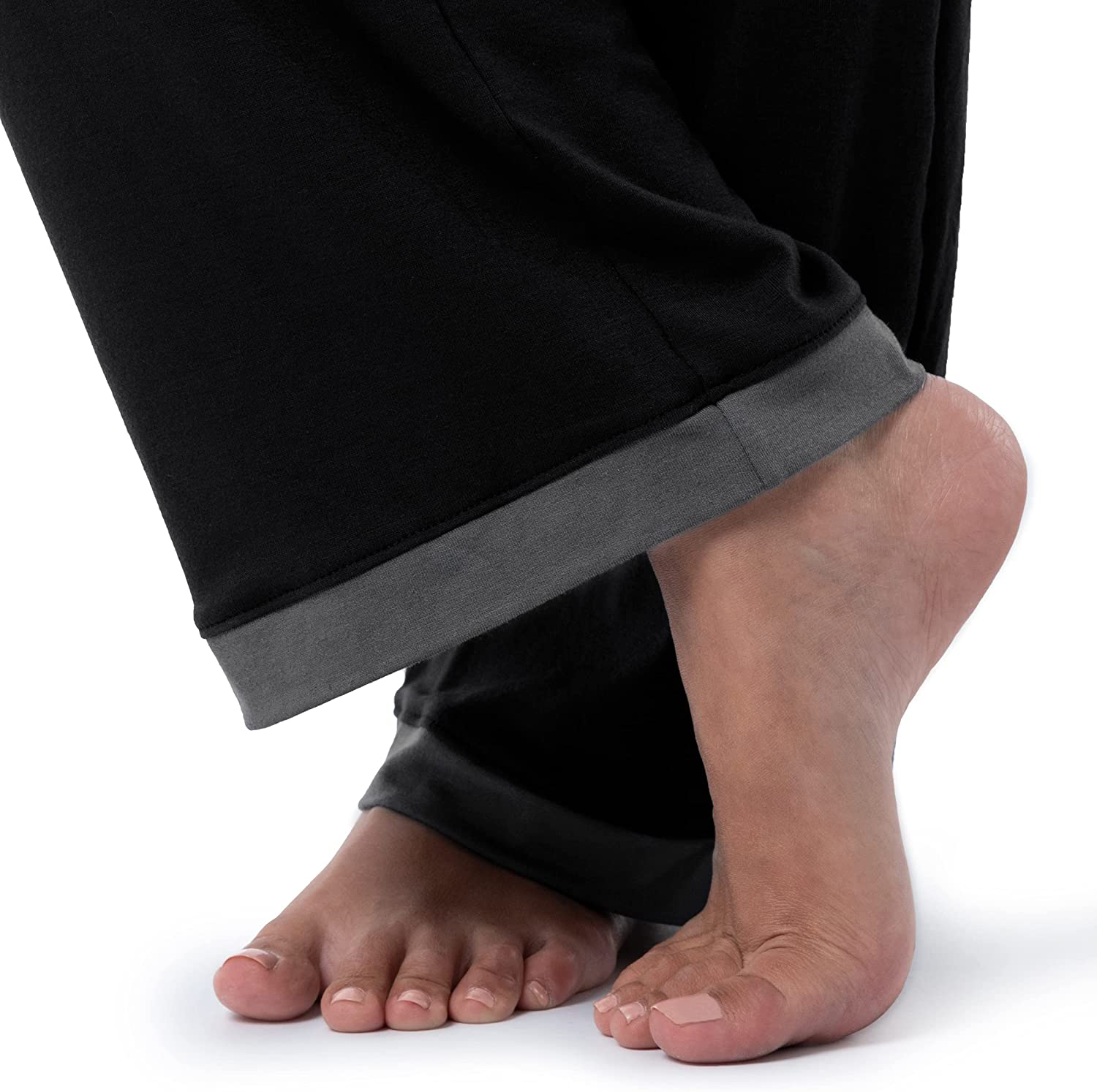 Fruit of the Loom Women's Short Sleeve Tee and Pant 2 Piece Sleep Set Apparel & Accessories > Clothing > Sleepwear & Loungewear > Pajamas Fruit of the Loom