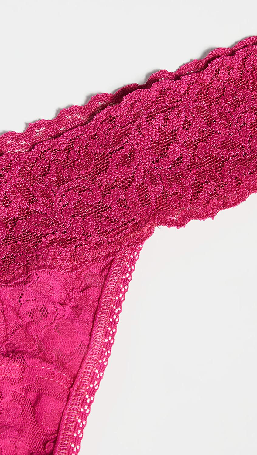 hanky panky, Signature Lace Low Rise Valentines Thong 3 Pack, One Size (2-12) Apparel & Accessories > Clothing > Underwear & Socks > Underwear hanky panky