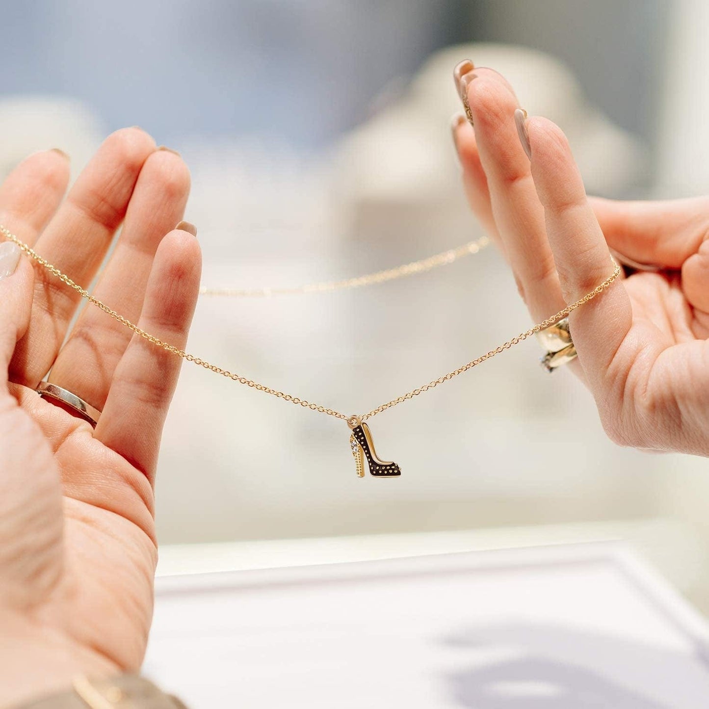 48 Pieces Mixed Enamel Women Fashion Charms Pendants High Heel Shoe Charms Colorful Zinc Alloy Pendants High Heels Jewelry Charms with a Box for Women Jewelry Making Craft DIY