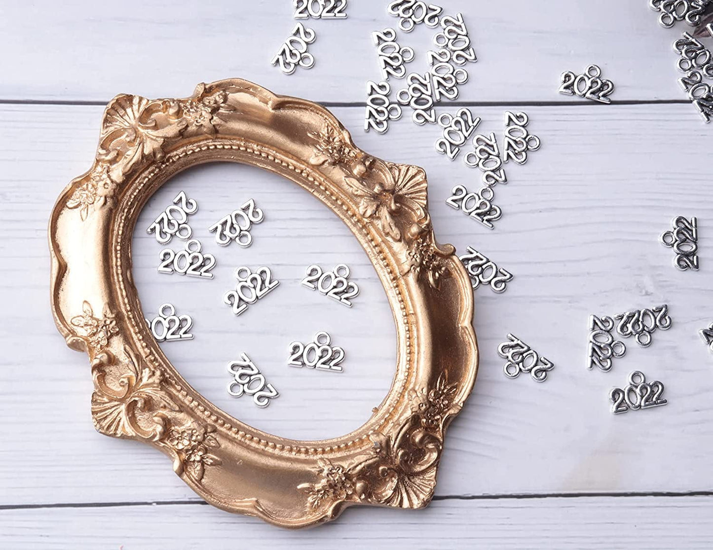 50 Pcs 2022 Charms Silver Year Signet Bulk Antique Number Pendants for Jewelry Making Finding Craft Accessories Necklace Bracelets Keychain DIY Project Christmas Décor (2022, Silver)