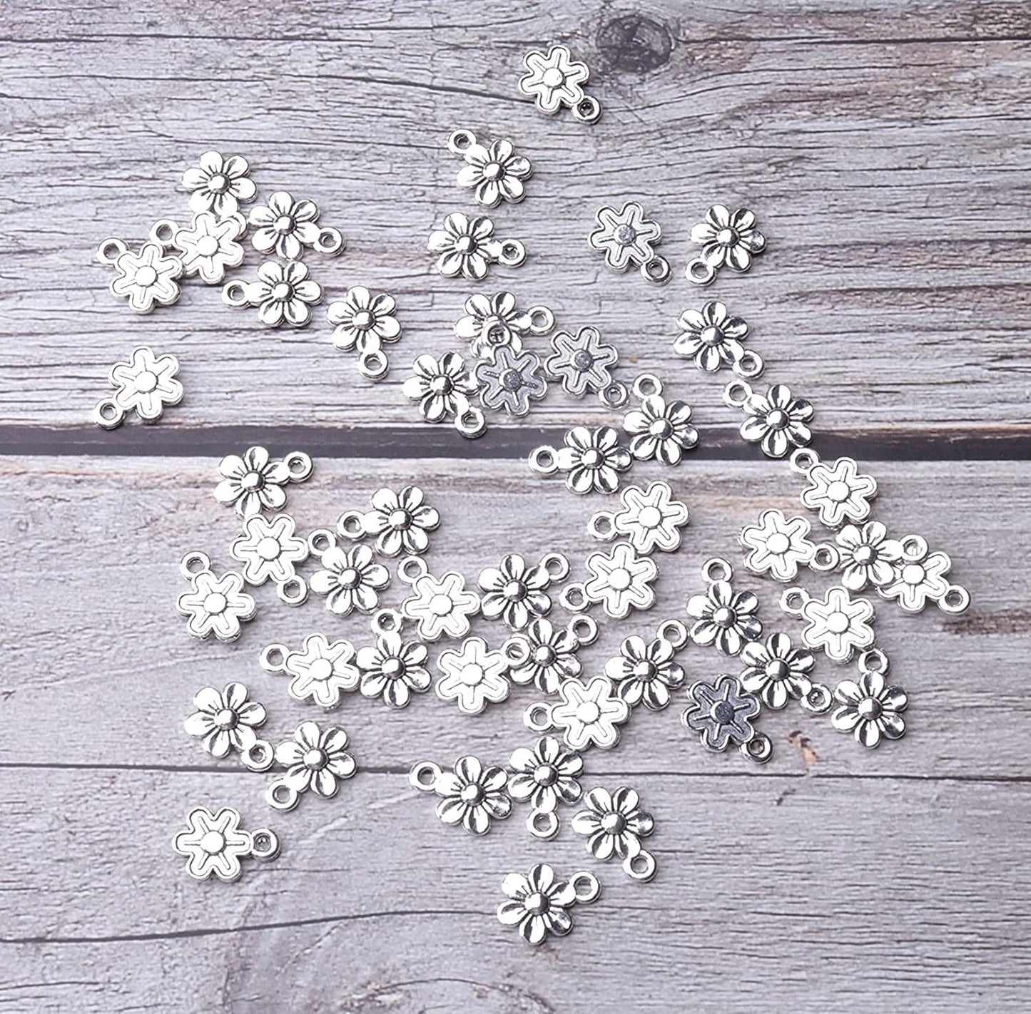 50 Pcs Little Flowers Charms Metal Vintage Cute Vintage Small Flower Pendants for Jewelry Making Kit Bracelet Necklace DIY Making Crafting Project Accessories Supplies (Silver)