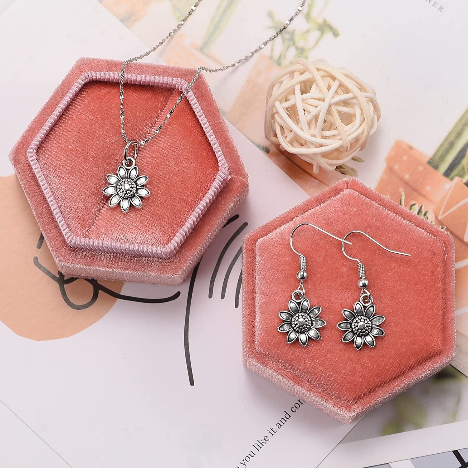 50Pcs Antique Silver Plated Sunflower Flower Charms Pendant DIY Bracelets Necklace Jewelry Making Craft Wholesale 15Mmx13Mm(A298)