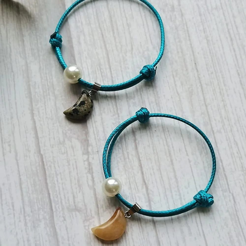 50Pcs Crescent Moon Shaped Mixed Stone Pendants Healing Crystal Quartz Chakra Reiki Gemstone Charms for Necklace Jewelry Making Hole: 2X7Mm