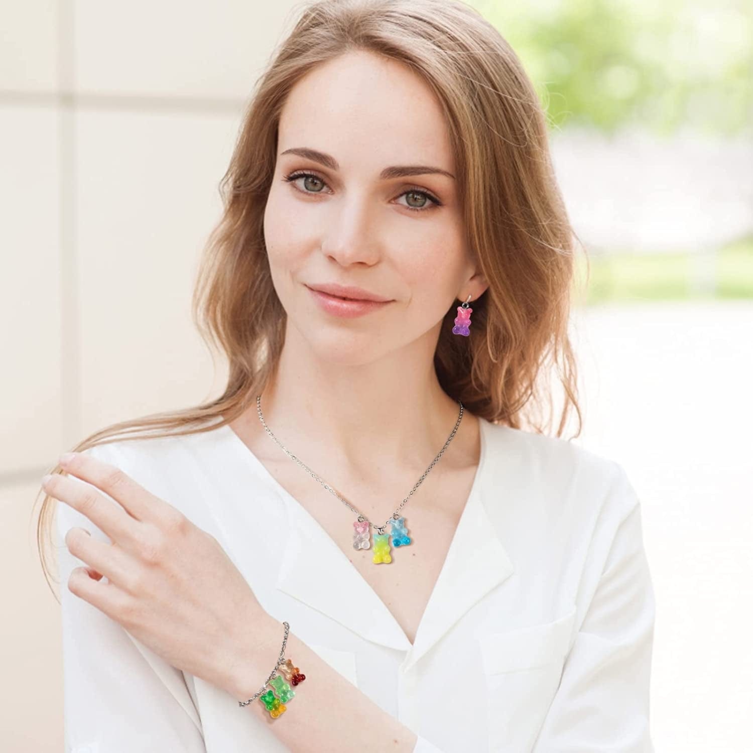 60Pcs Gradient 3D Gummy DIY Bear Charms- Resin Bear Shaped Clay Pendants in 15 Colors Earring Bracelet Nacklace DIY Jewelry Making Pendants Nail Art Accessory for Children Adults DIY Handmade Crafting