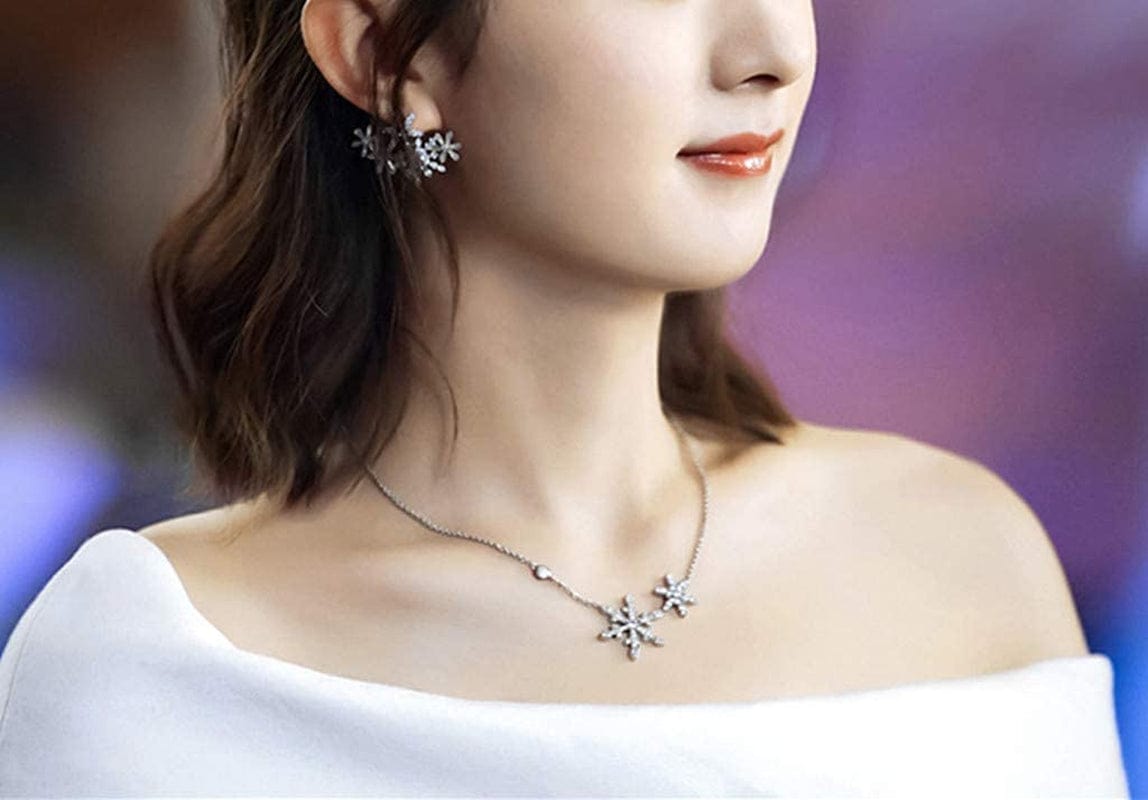 Assorted Christmas Snowflake Charms Xmas Pendant for Holiday DIY Jewelry Making Findings(100 Grams,About 90Pcs,Silver Tone)