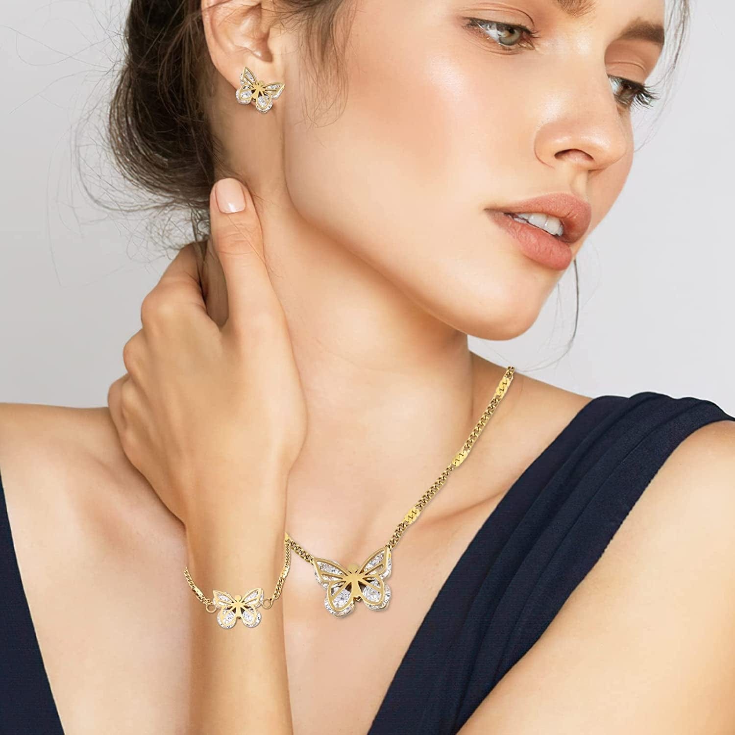 Butterfly Jewelry Set, Diamond 18K Gold Butterflies Pendant Necklace Inlaid Zircon Butterfly Bracelet Charm Hollow Butterfly Earrings Jewelry Accessories for Women Girls Christmas Gift