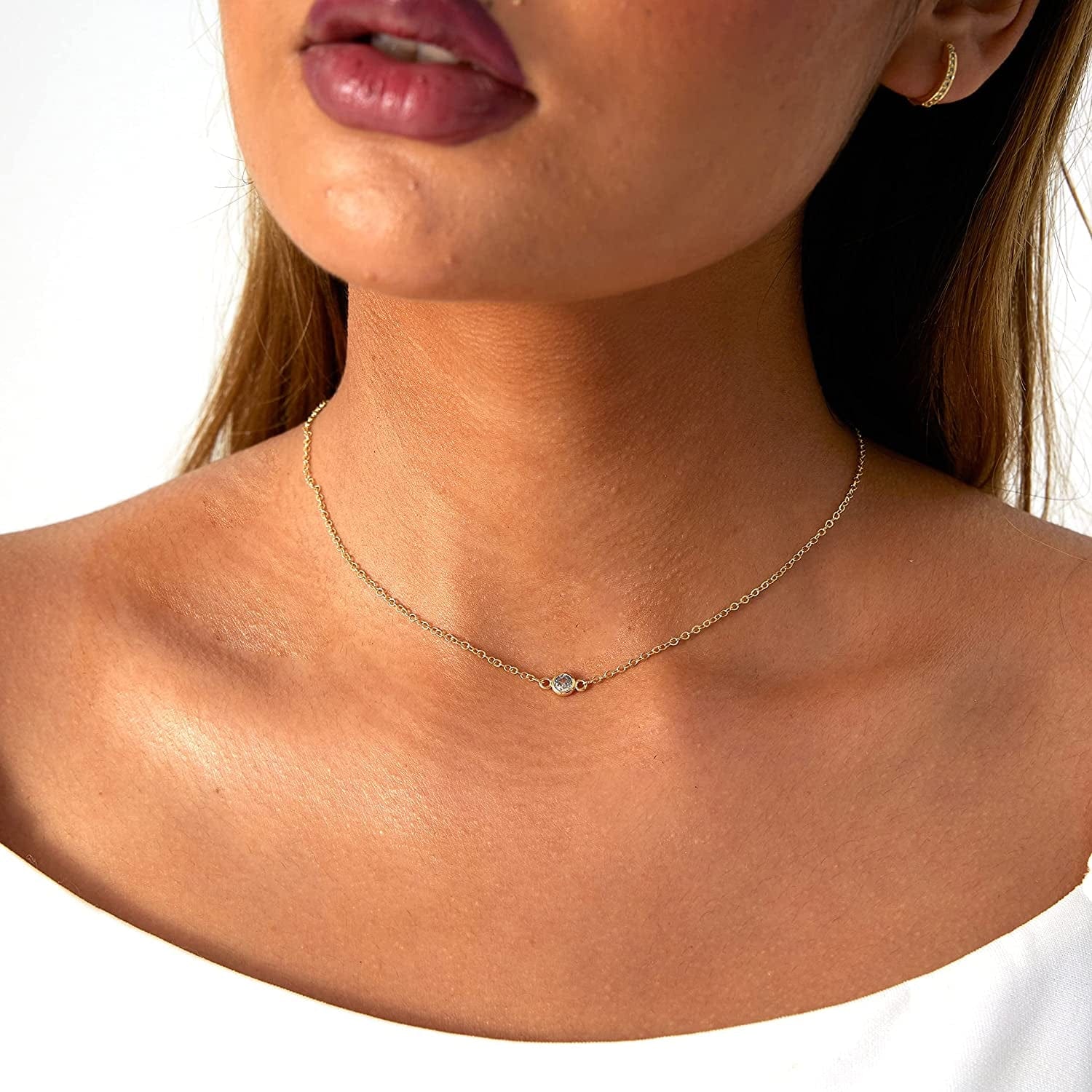 Carovo CZ Solitaire Choker Pendant Necklace for Women Dainty Cubic Zirconia Necklace 14K Gold Planted Diamond Solitaire Choker Chain Pendant Necklace for Women