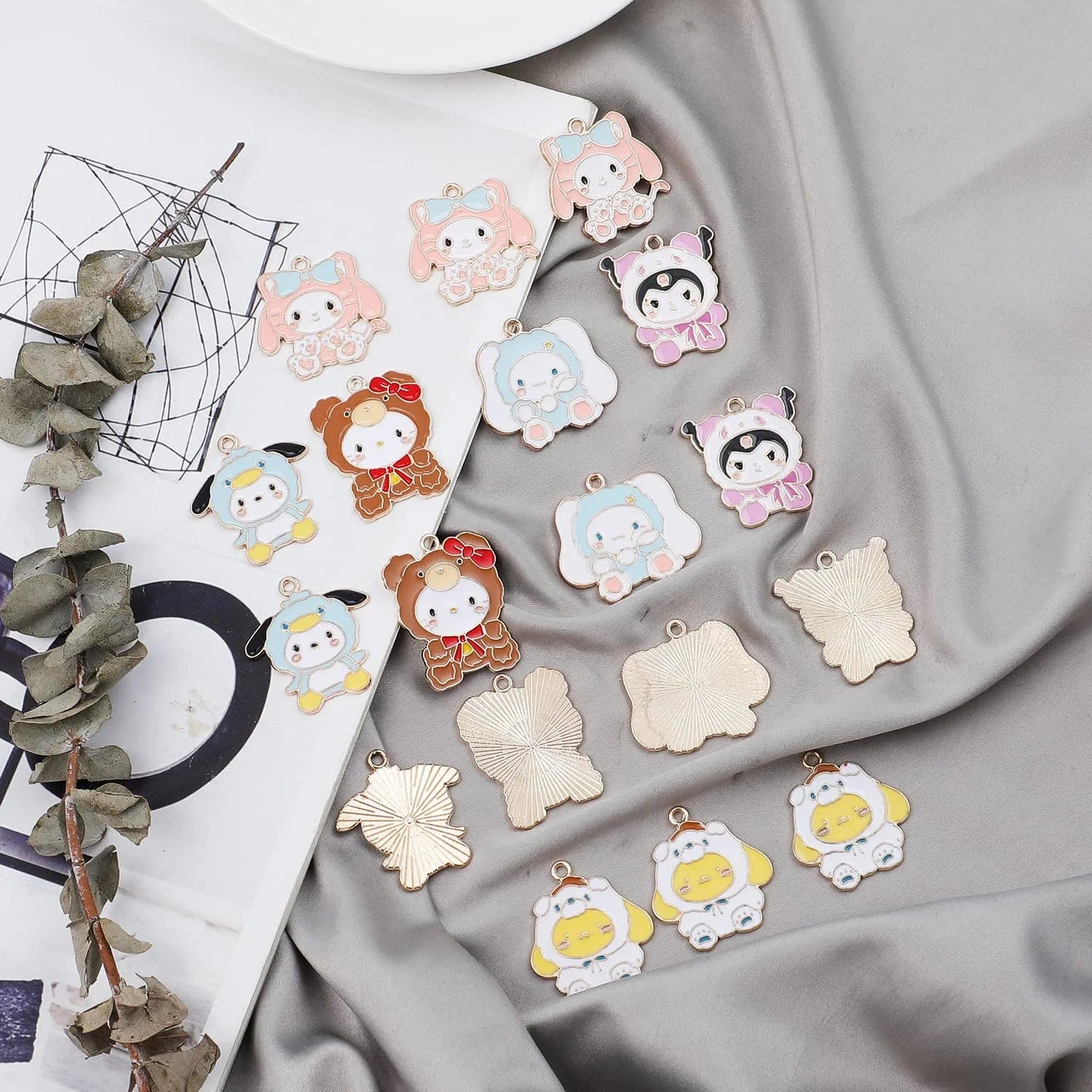 Cartoon Kitty Accessories Pendant for Jewelry Making DIY Crafts Cinnamoroll Kuromi Charms for Earring Necklace Making