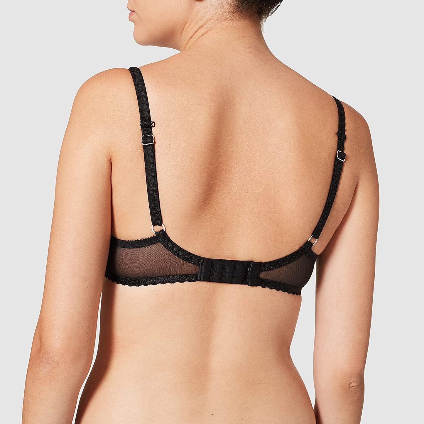 Chantelle Courcelles Convertible Lightweight Smooth Bra