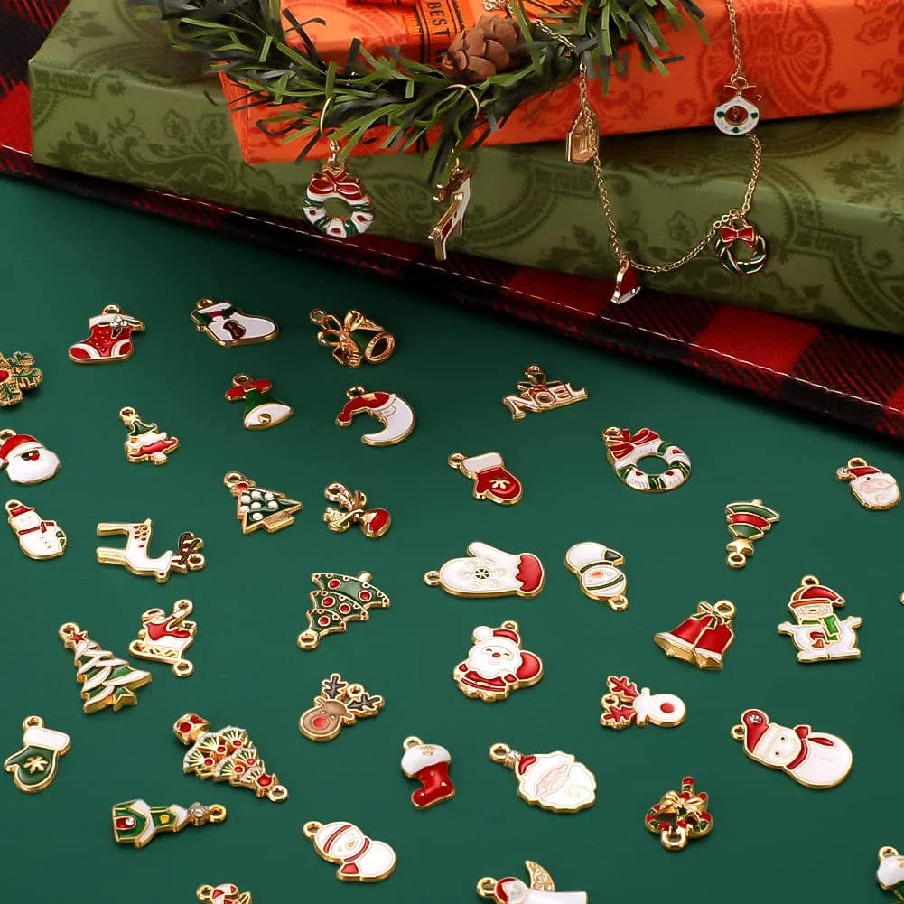 Christmas Charms Pendant Santa Snowman Bell Christmas Tree Cute Christmas Mini Alloy Pendant Jewelry for Bracelet Necklace Earring DIY Craft Decoration Supplies