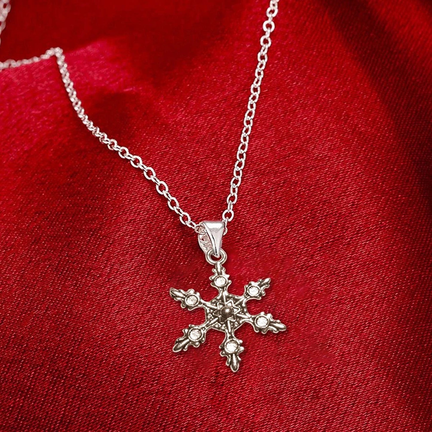 Christmas Charms Pendants- Christmas 50 Pcs Assorted Antique Silver Bracelet Charms for DIY Jewelry Making Winter Charms for Bracelet Accessories Necklaces Earrings Supplies Xmas Crafting